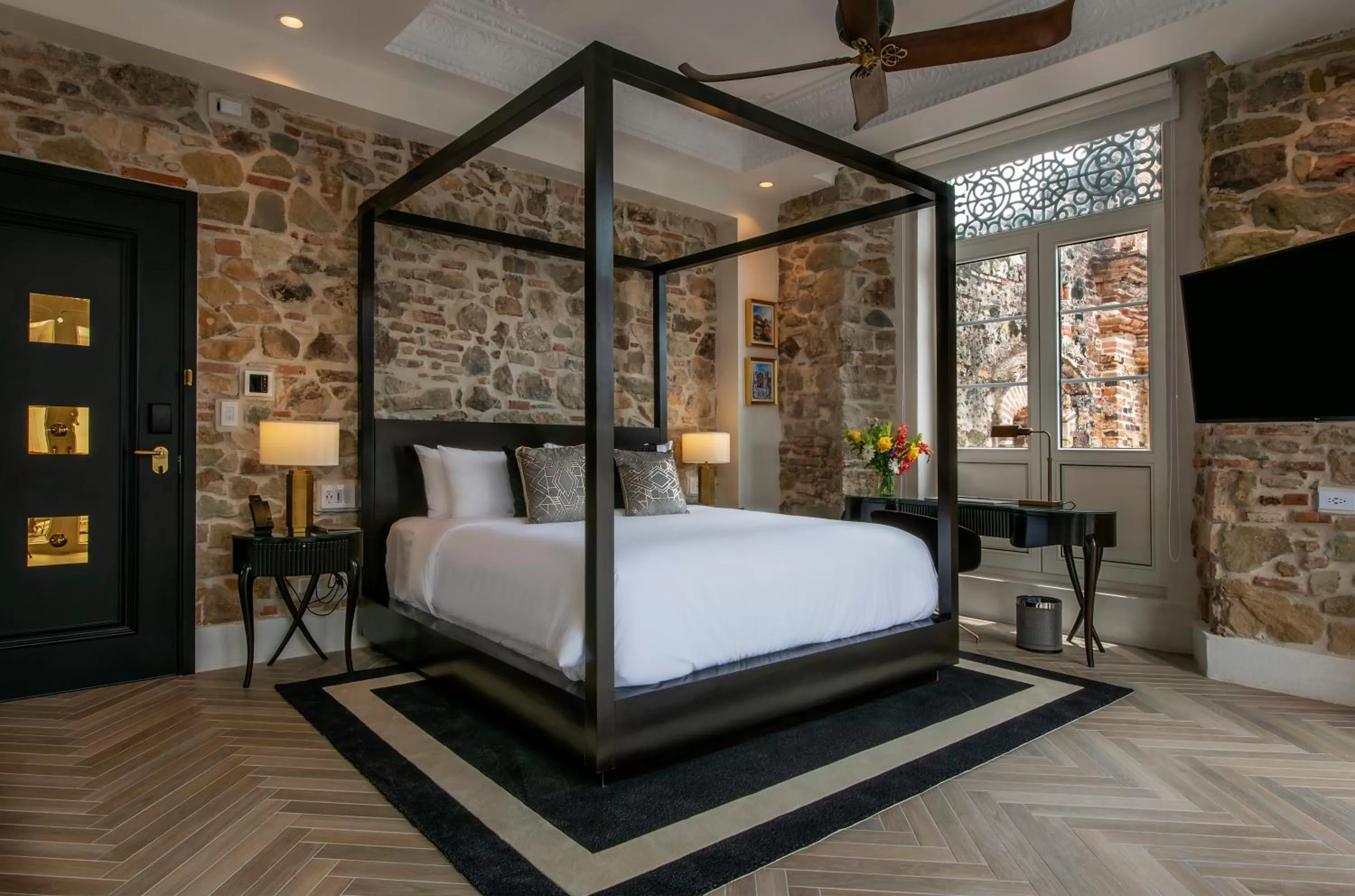 Photo of the whole room, Bed in Hotel La Compañía Casco Antiguo