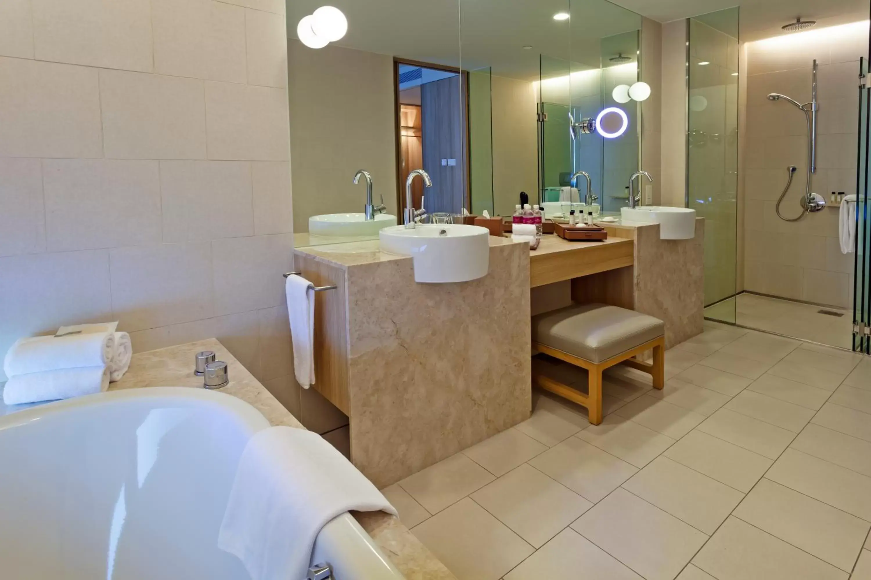 Bathroom in Crowne Plaza Changi Airport, an IHG Hotel