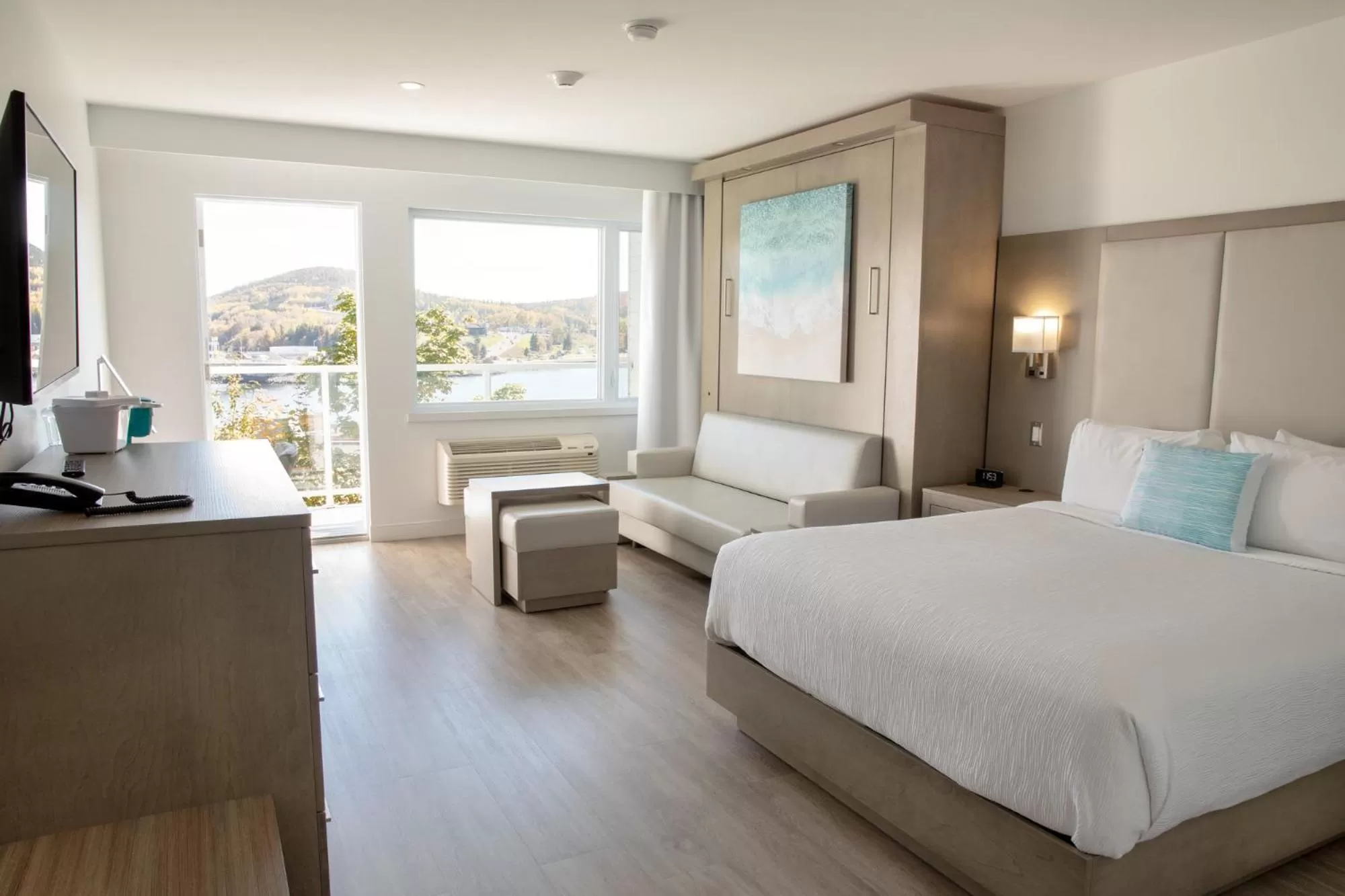 Photo of the whole room, Bed in Hotel Plante