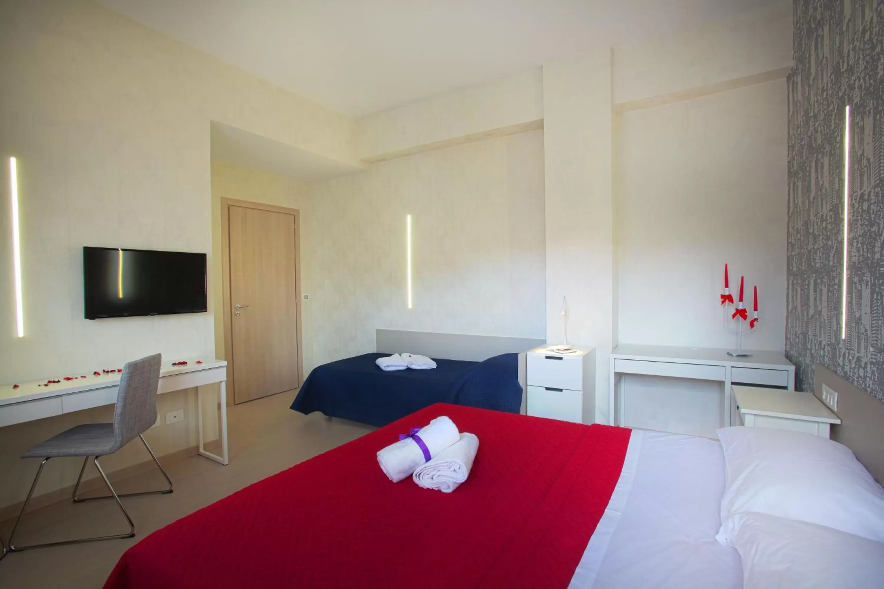 Bedroom, Bed in Hotel Kroma