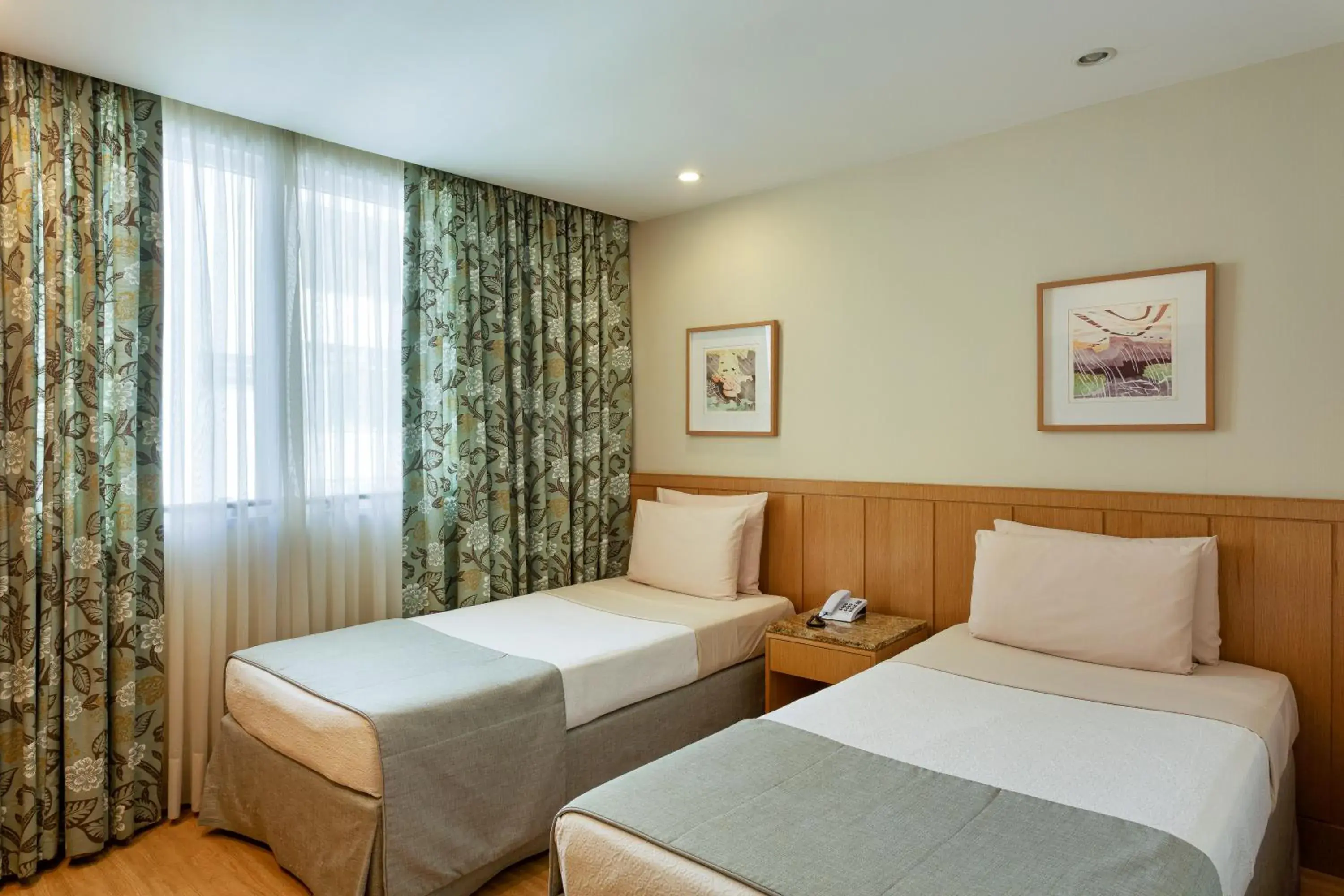 Bedroom, Bed in Windsor Copa Hotel