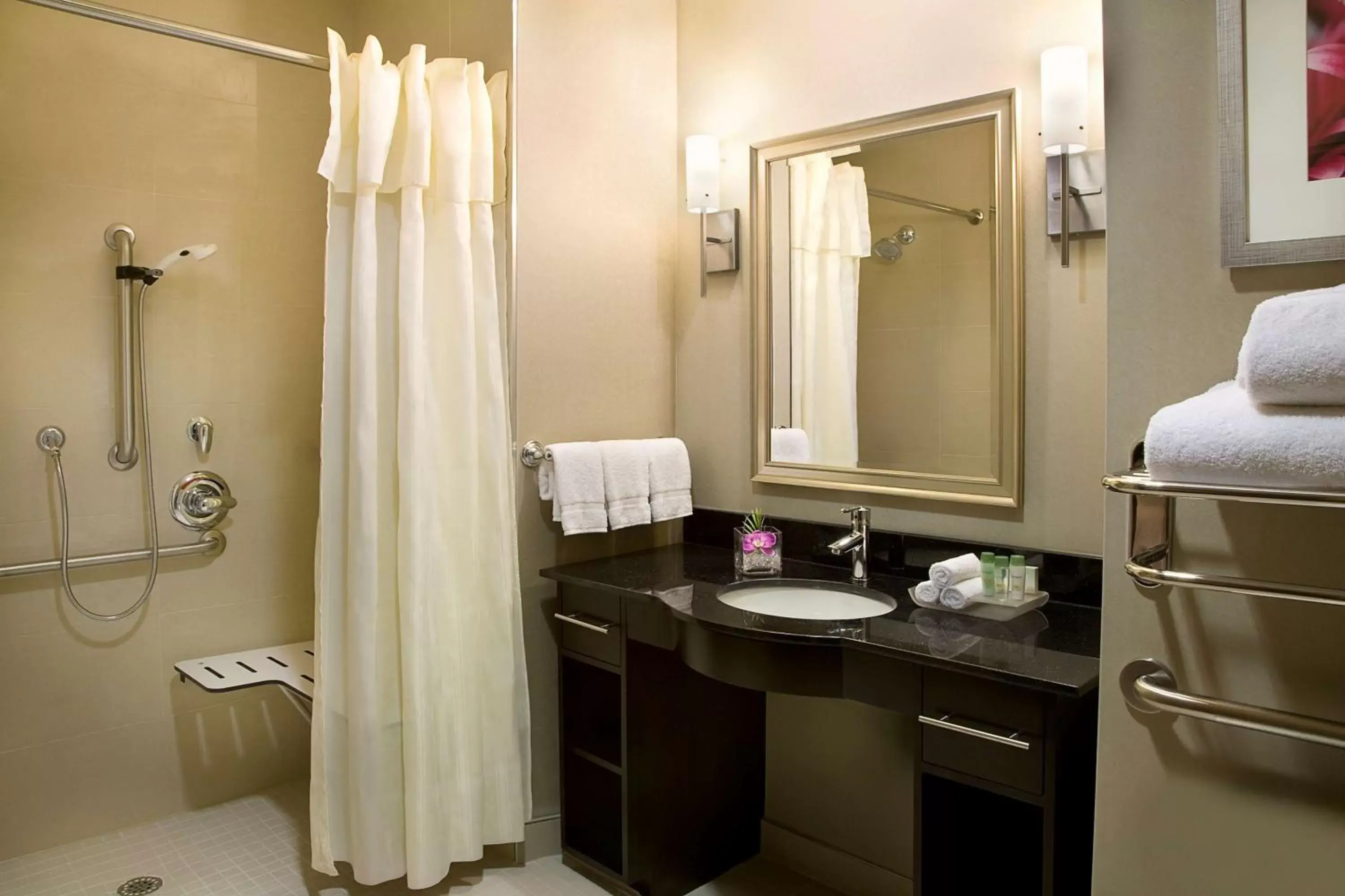 Bathroom in Homewood Suites by Hilton Toronto Vaughan