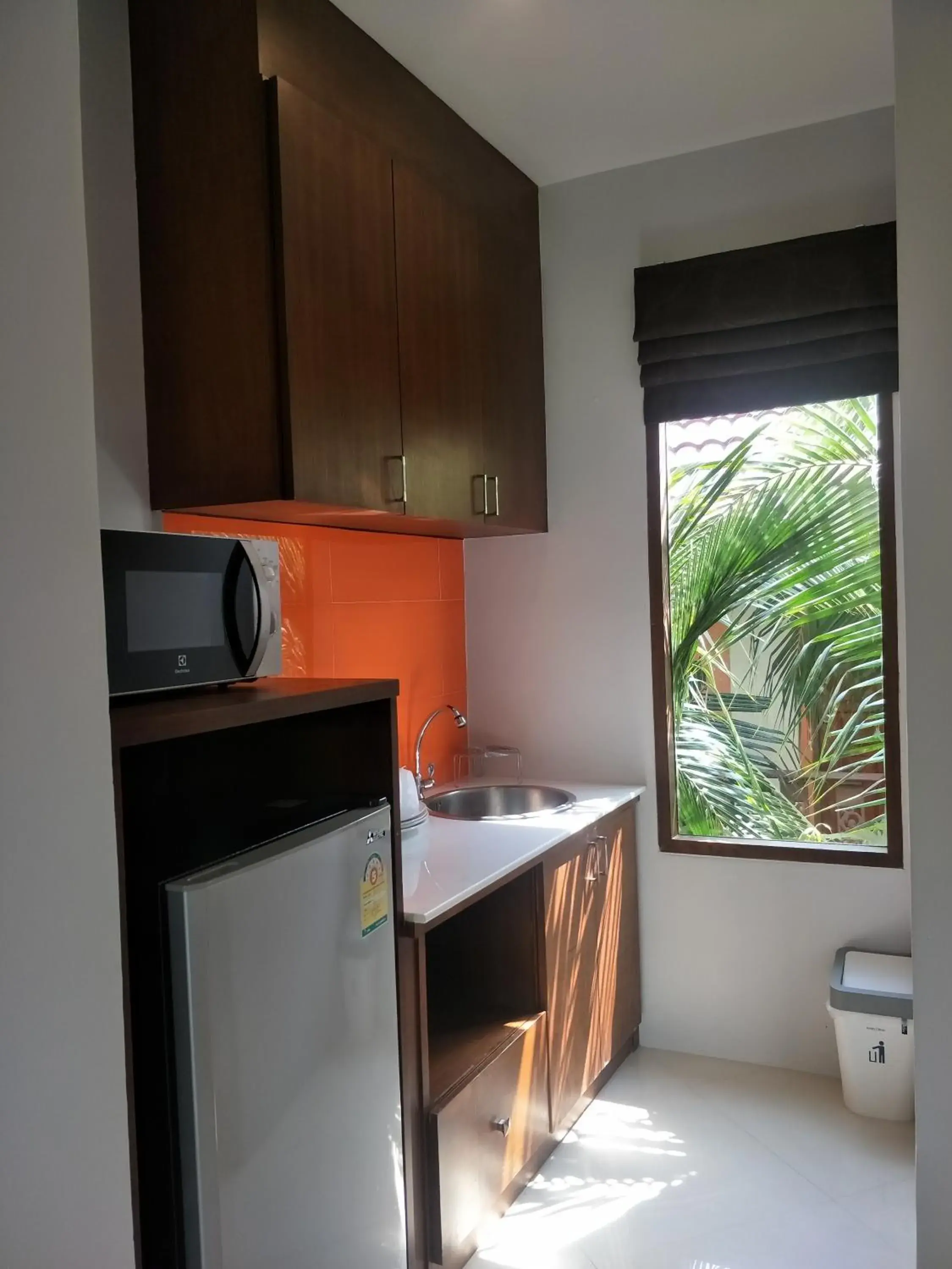 Kitchen or kitchenette, Kitchen/Kitchenette in Lanta Intanin Resort - SHA Extra Plus