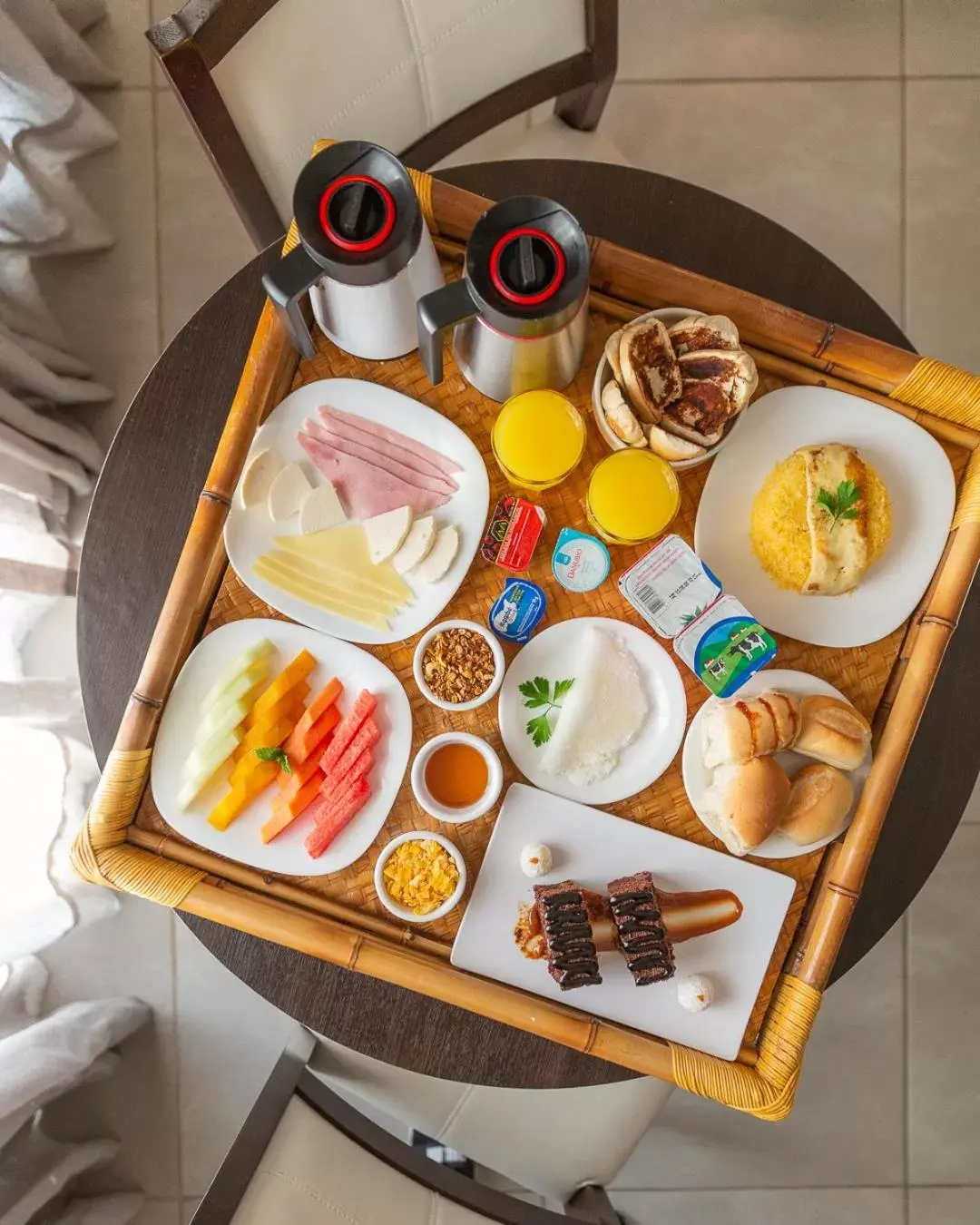 Breakfast in Ritz Suites Home Service