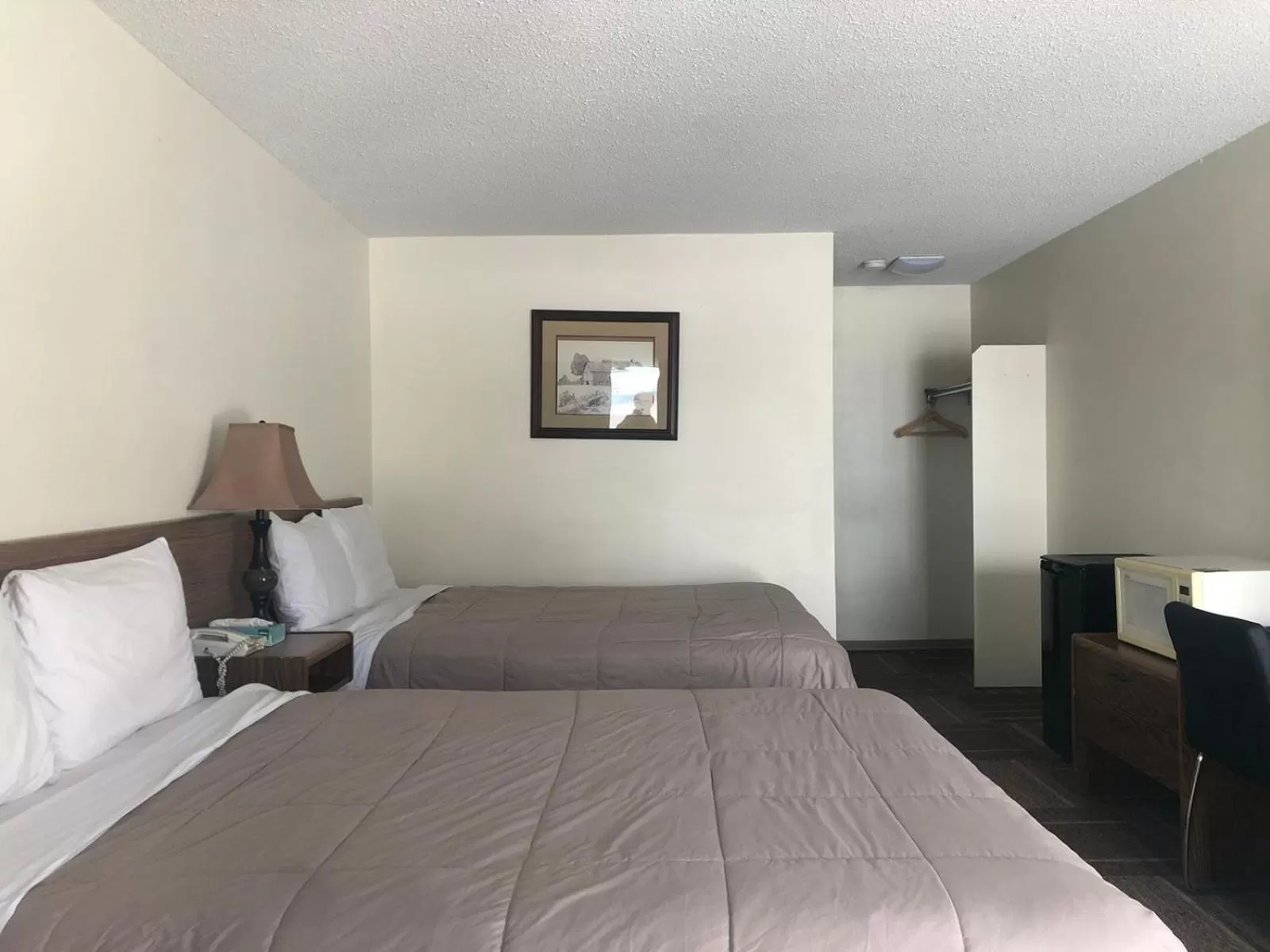 Bed in Houston Motor Inn