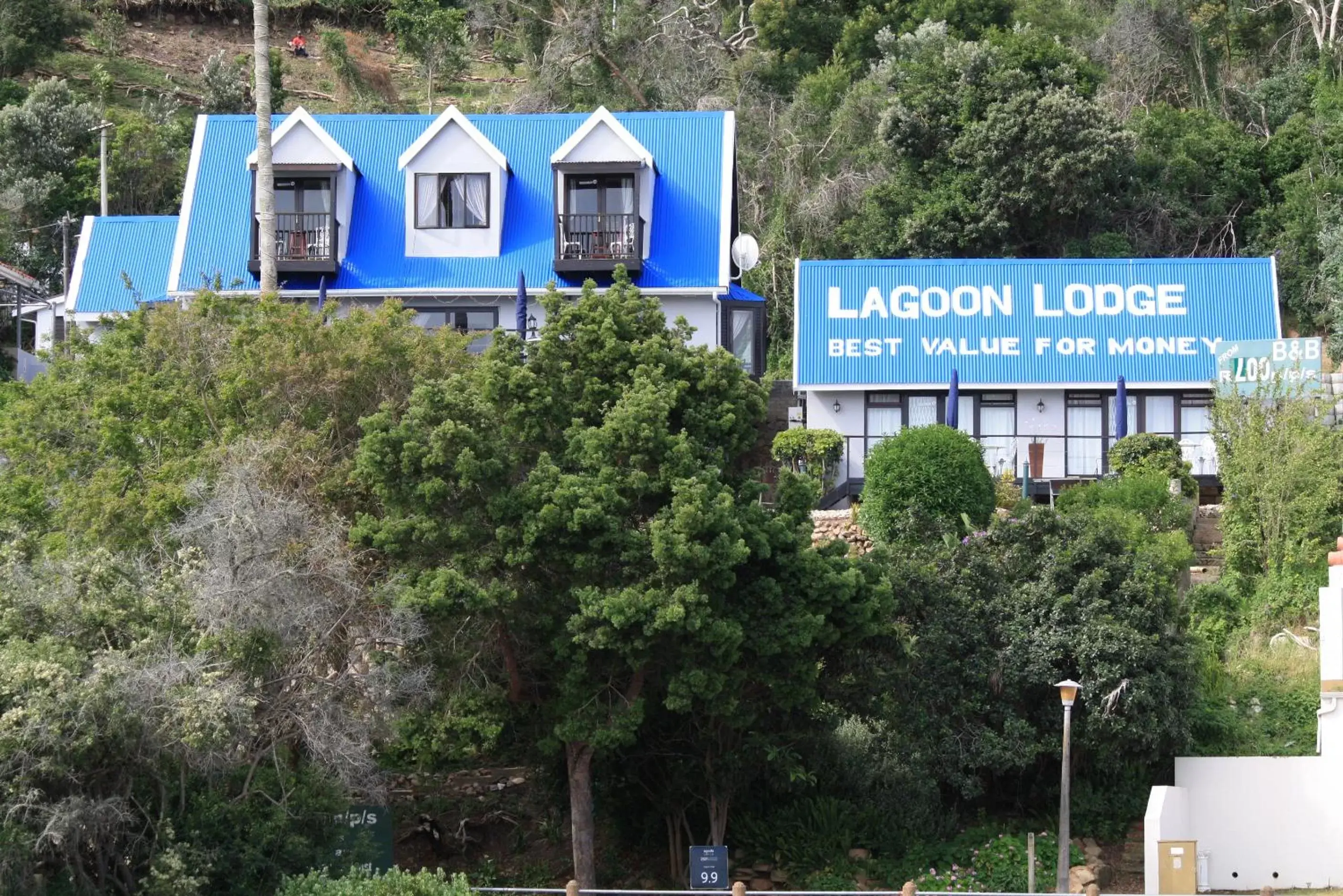 Property Building in Lagoon Lodge