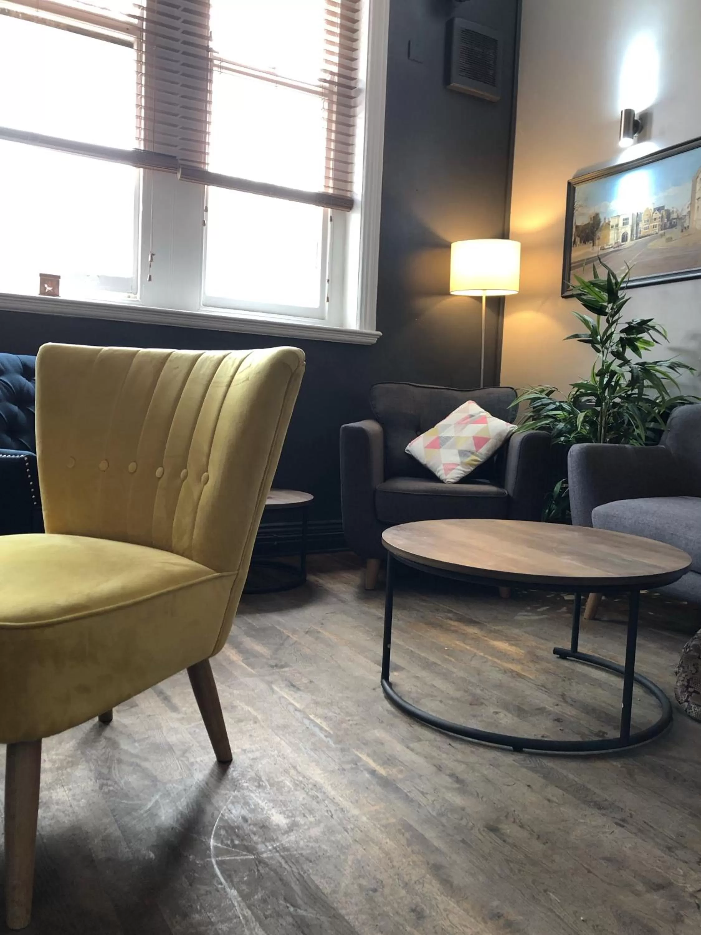 Living room in The Red Lion Inn