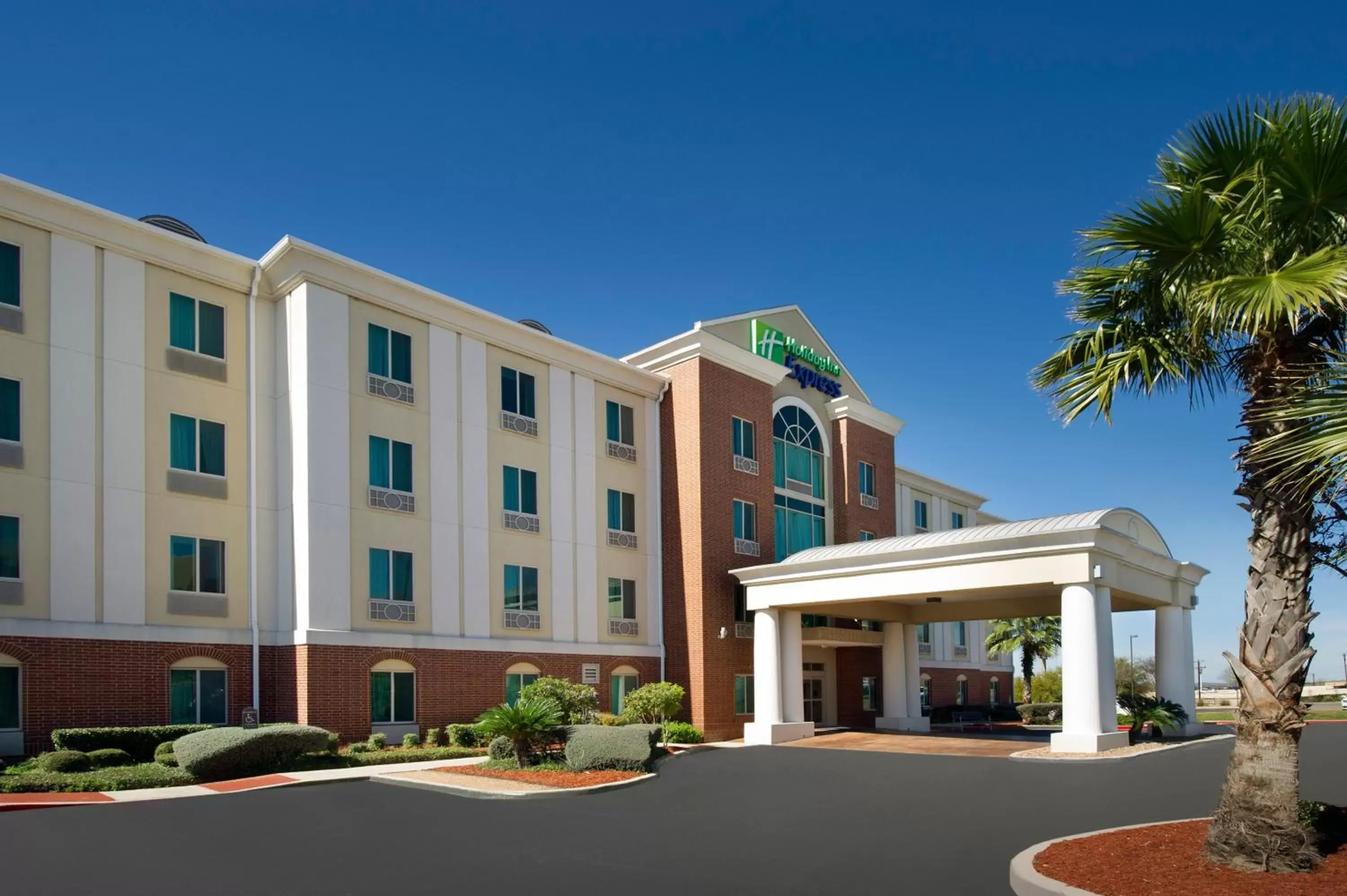 Property Building in Holiday Inn Express & Suites San Antonio West Sea World Area, an IHG Hotel