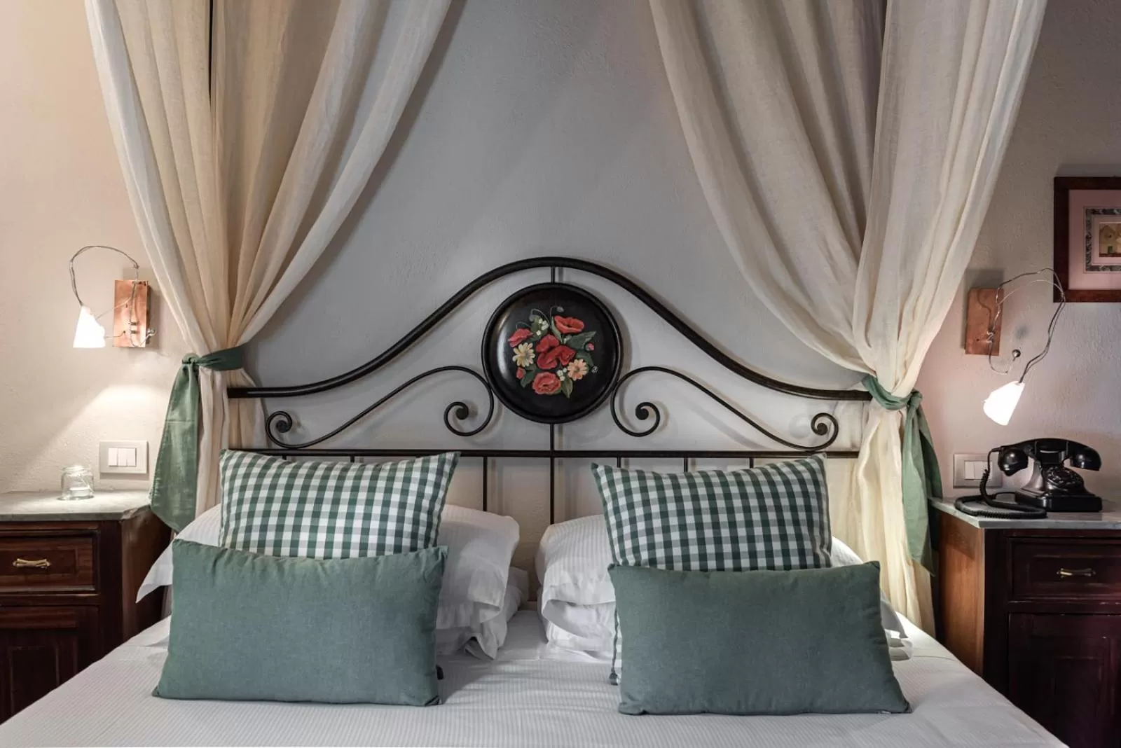 Bed in PALAZZO DEL CAPITANO Wellness & Relais - Luxury Borgo Capitano Collection