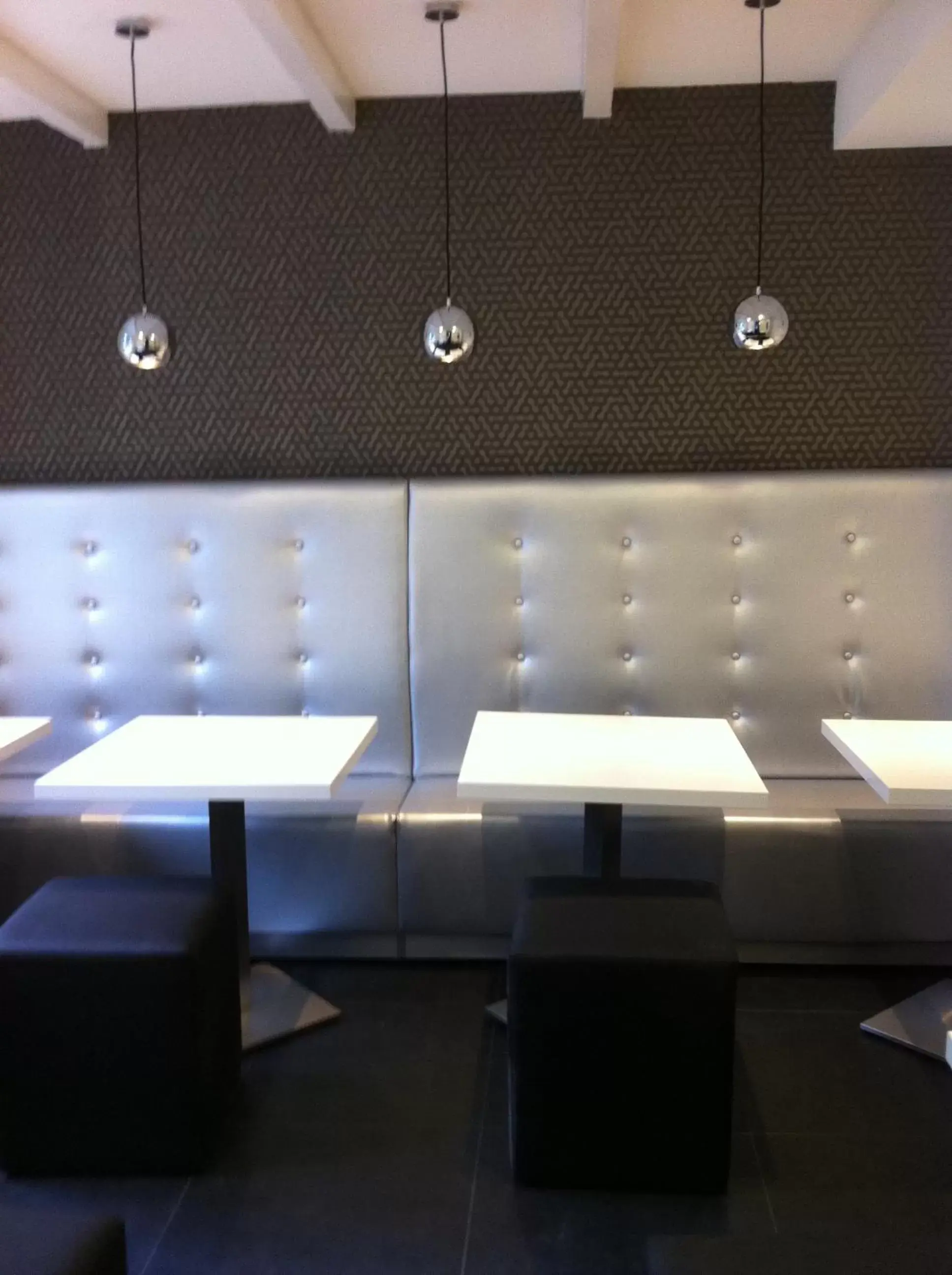 Restaurant/places to eat in Hotel Vossius Vondelpark Restaurant/places to eat in Hotel Vossius Vondelpark