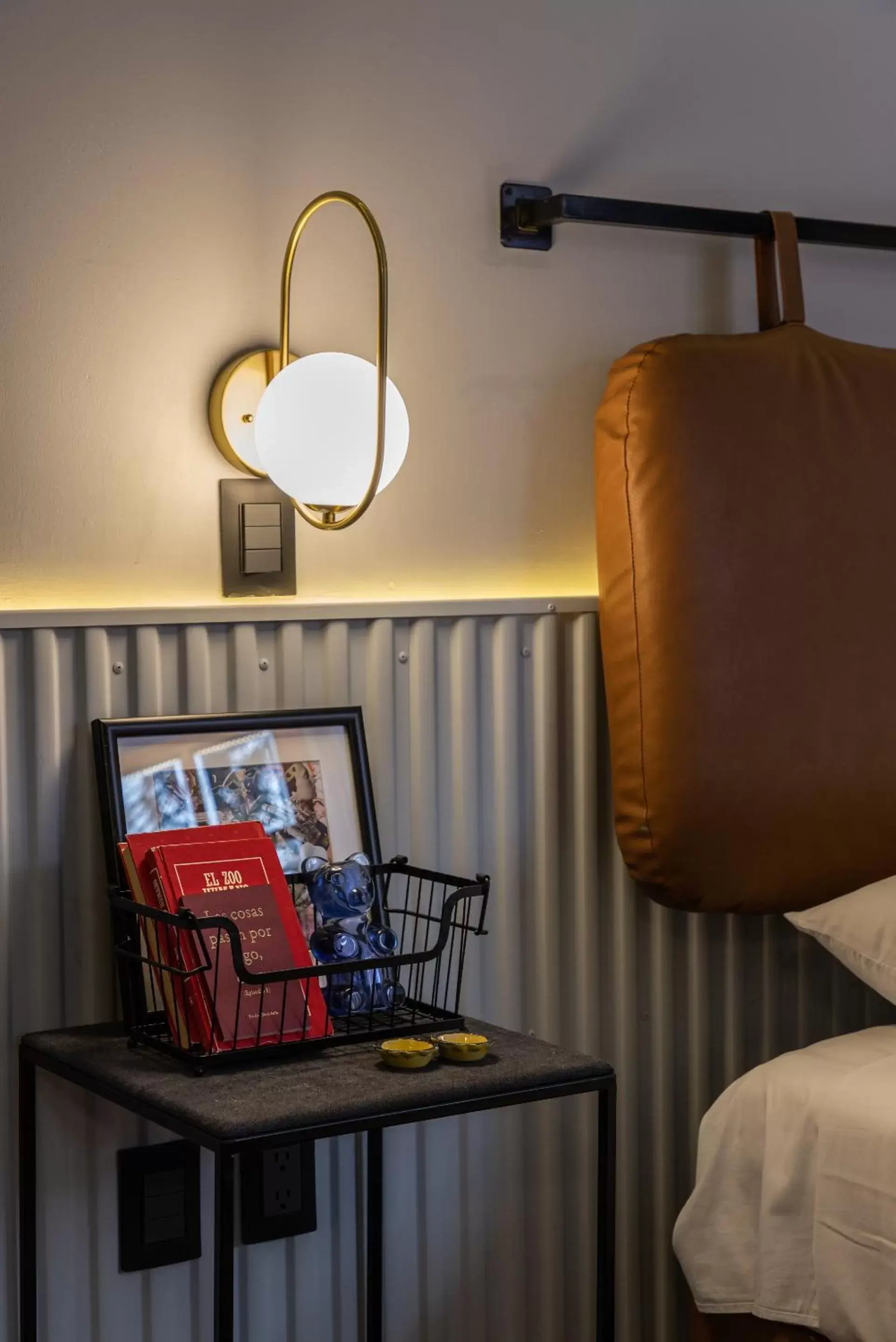 Bed, TV/Entertainment Center in Casa Nada Hotel