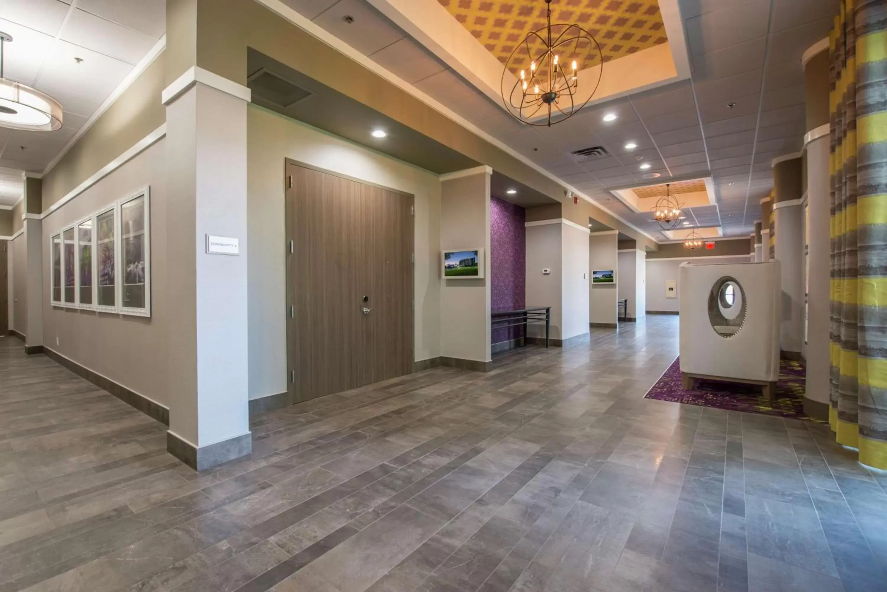 Lobby or reception in DoubleTree by Hilton Winston Salem - University, NC
