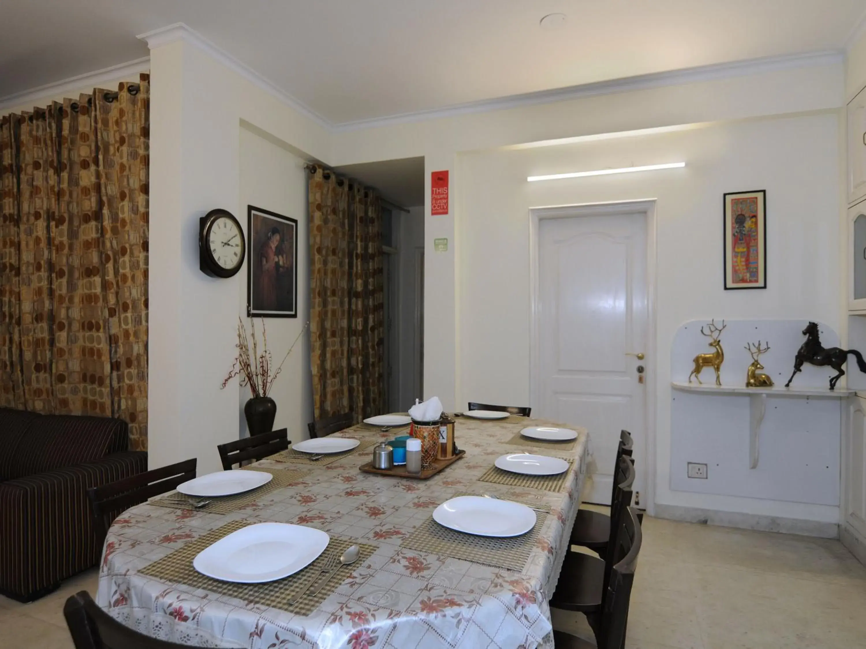 Restaurant/places to eat in Mehra Residency at The Airport Restaurant/places to eat in Mehra Residency at The Airport