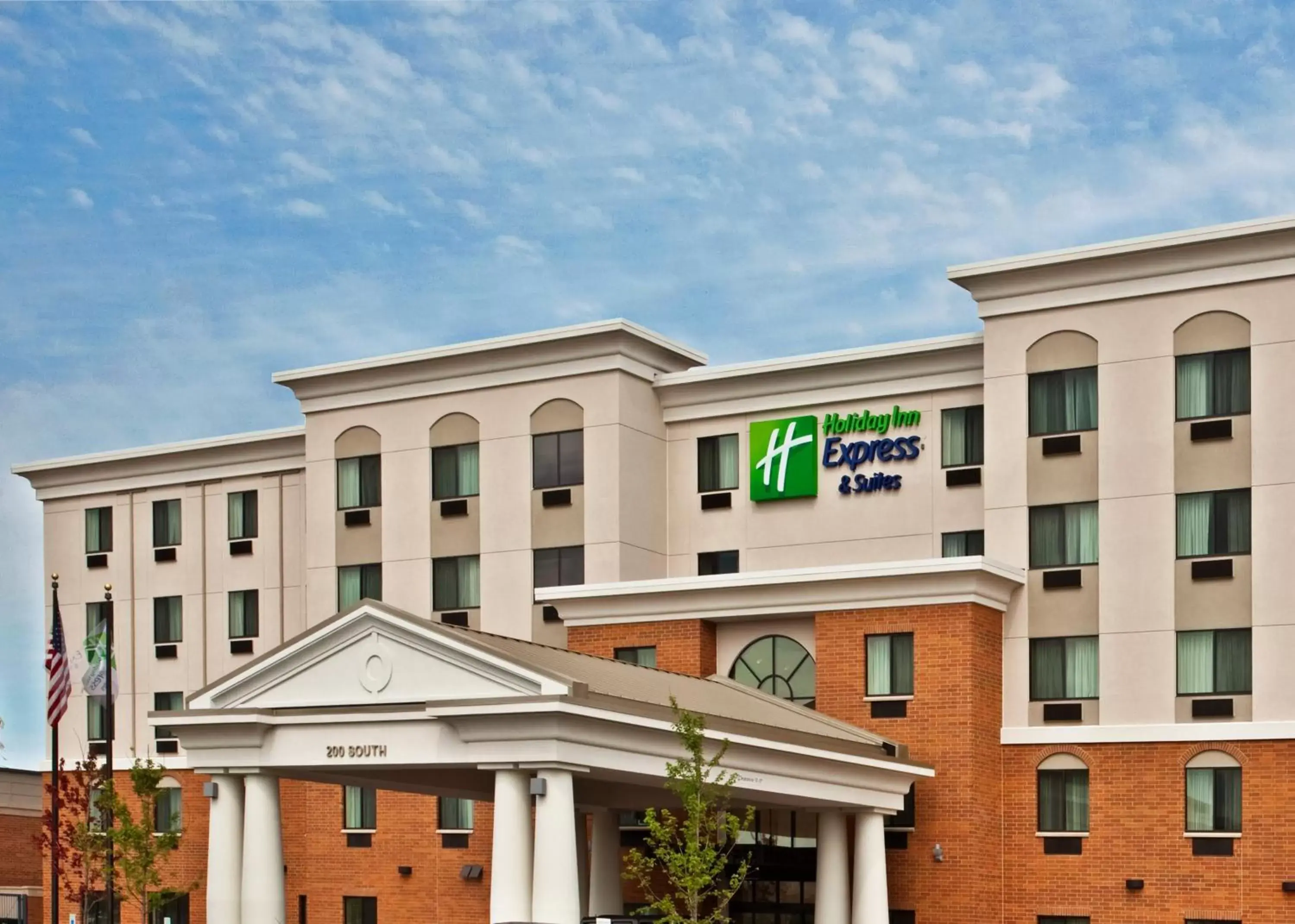 Property building in Holiday Inn Express & Suites Chicago West-O'Hare Arpt Area , an IHG Hotel