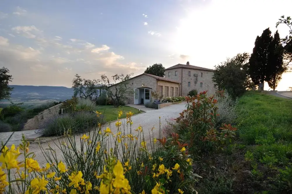 Restaurant/places to eat, Property Building in Locanda Della Picca