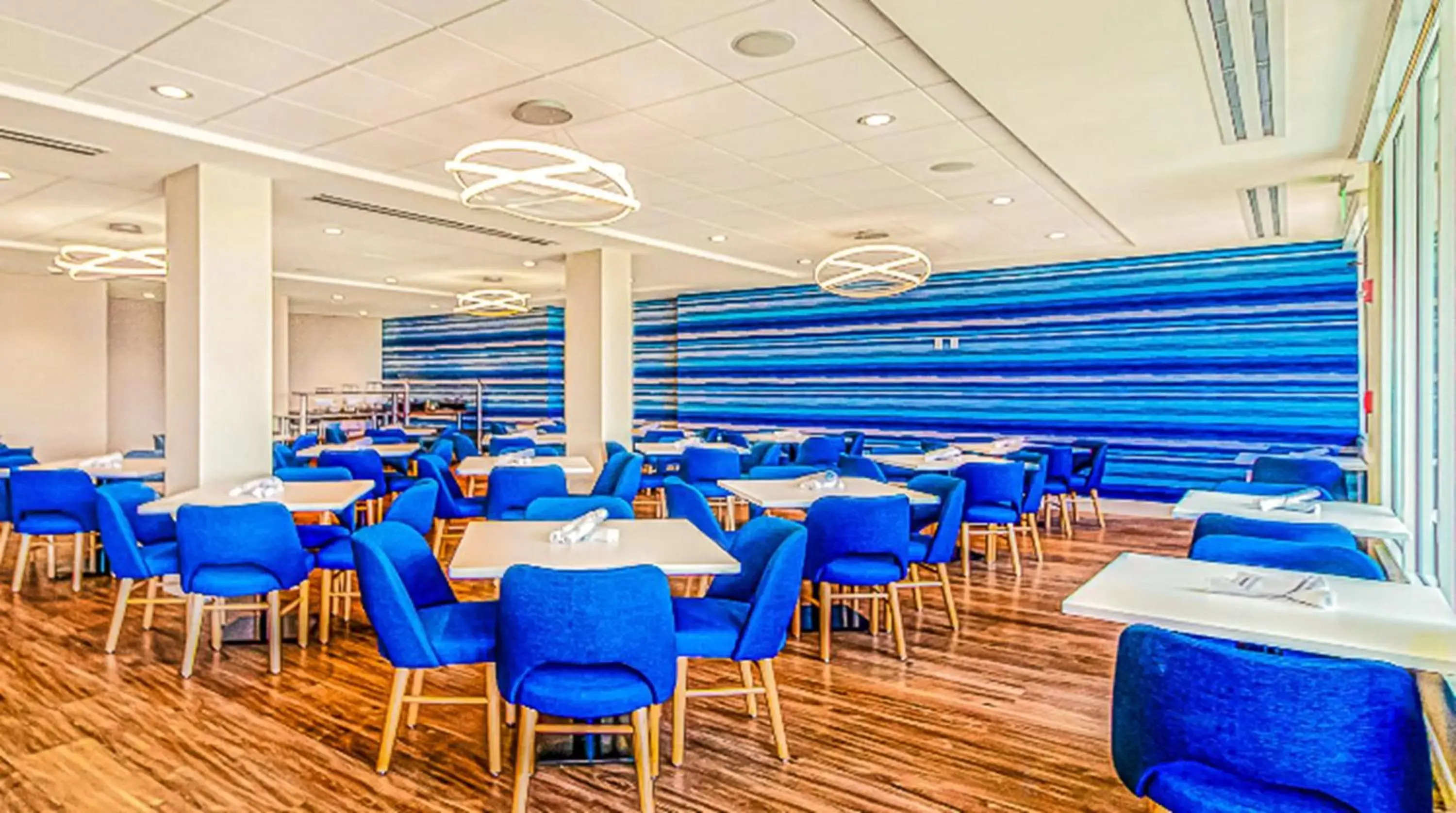 Restaurant/Places to Eat in Holiday Inn Resort Oceanfront at Surfside Beach, an IHG Hotel