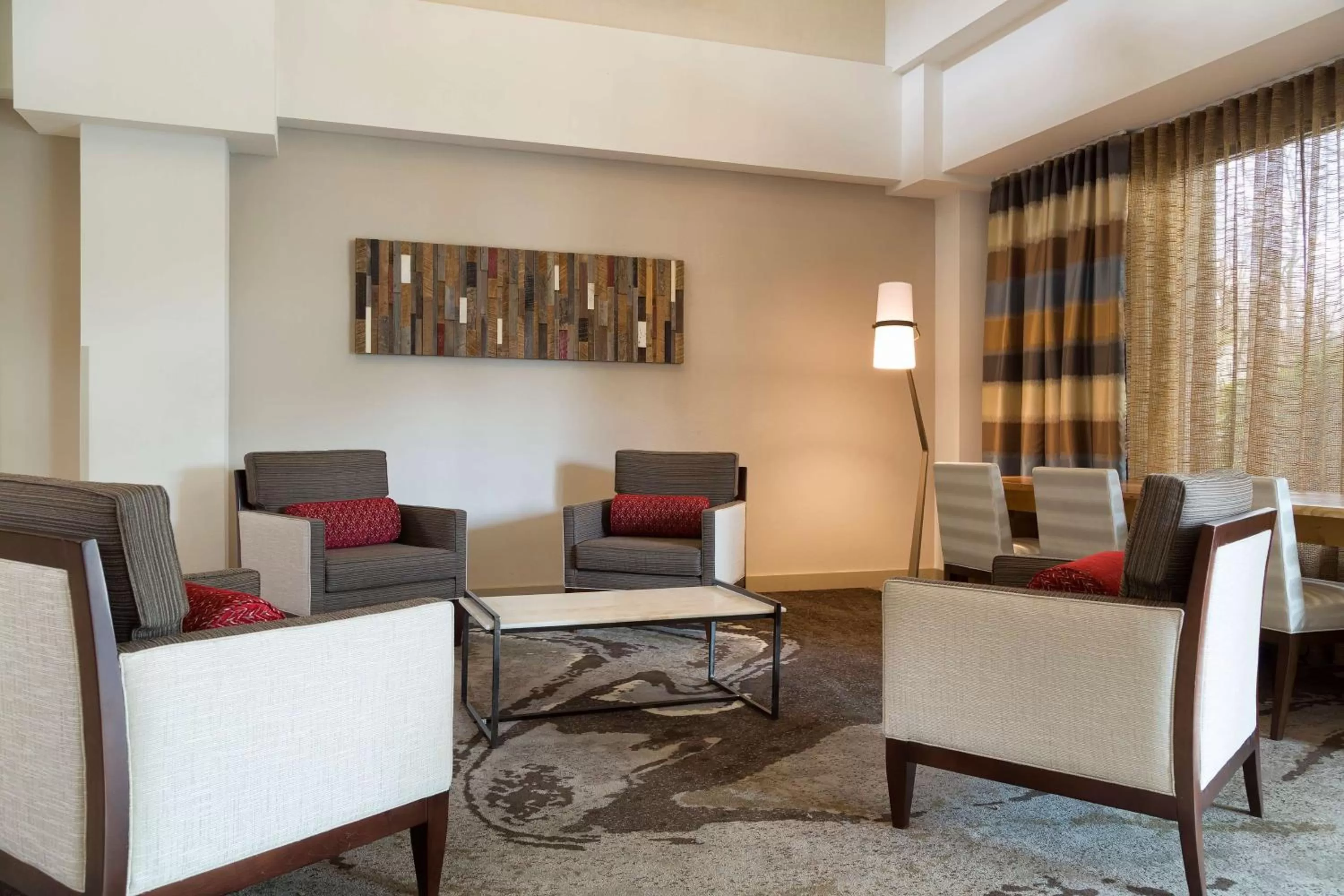 Lobby or reception in DoubleTree Suites by Hilton Nashville Airport