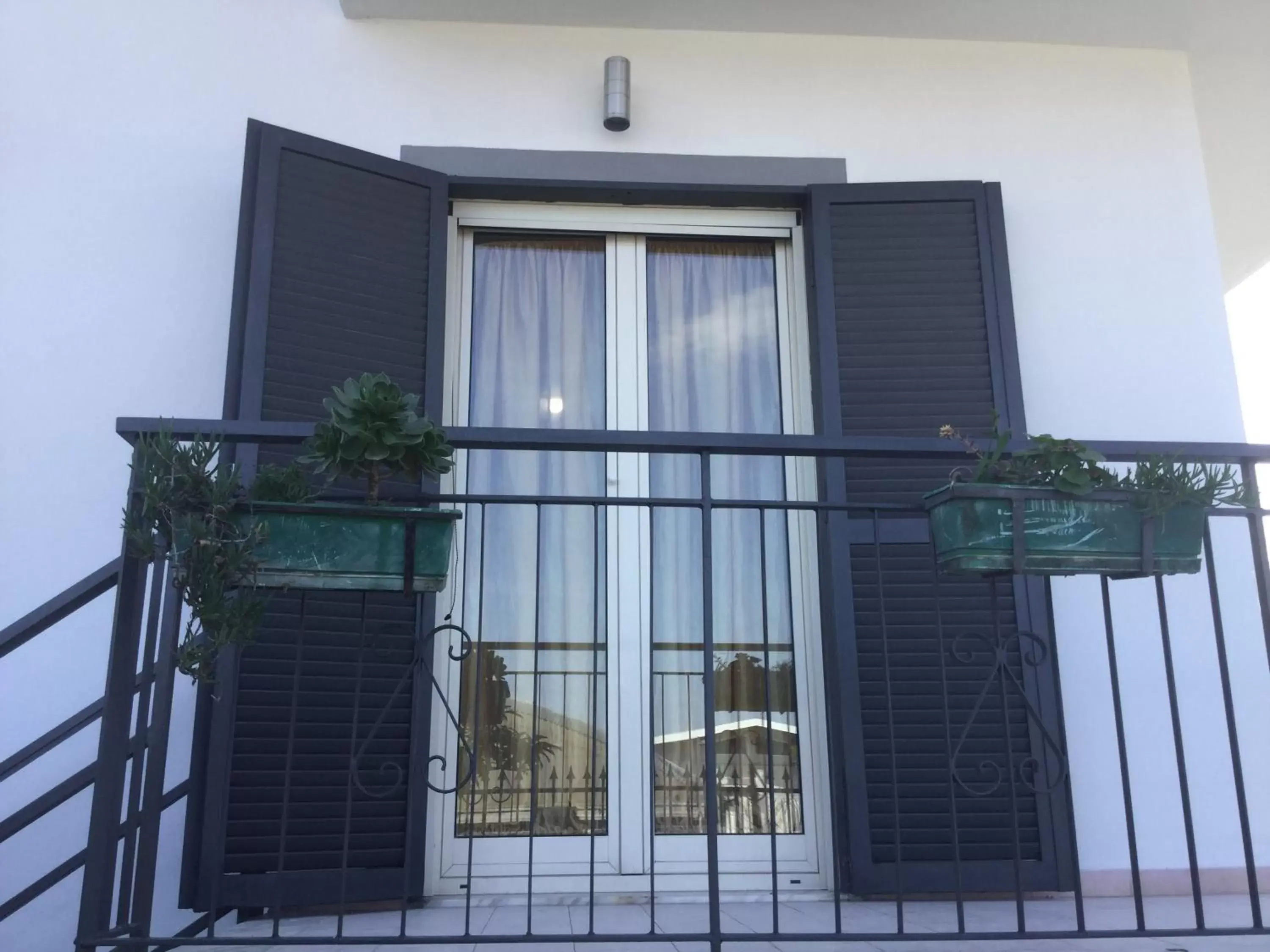 Facade/entrance, Property Building in Maria home
