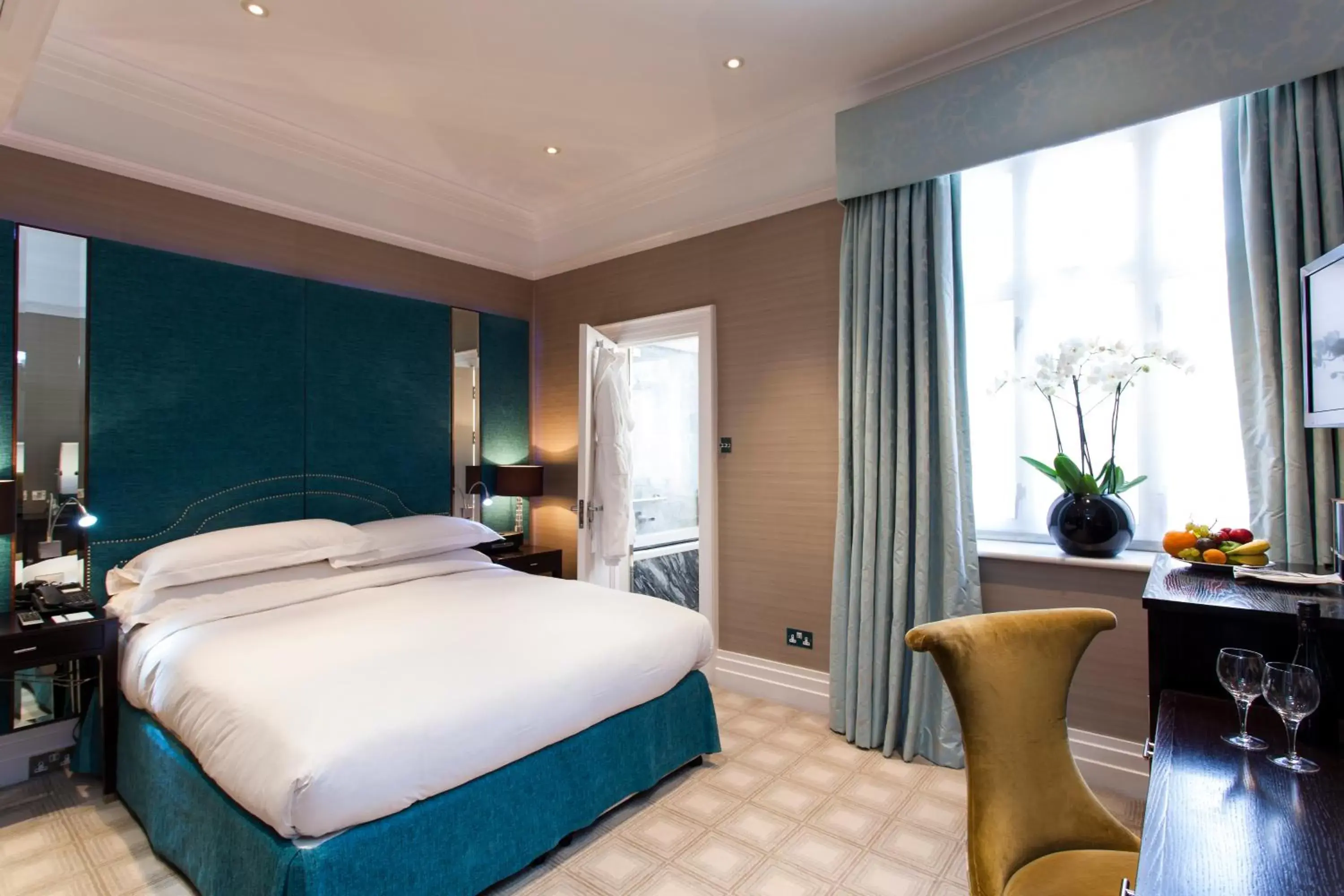 Bed in The Capital Hotel, Apartments & Townhouse