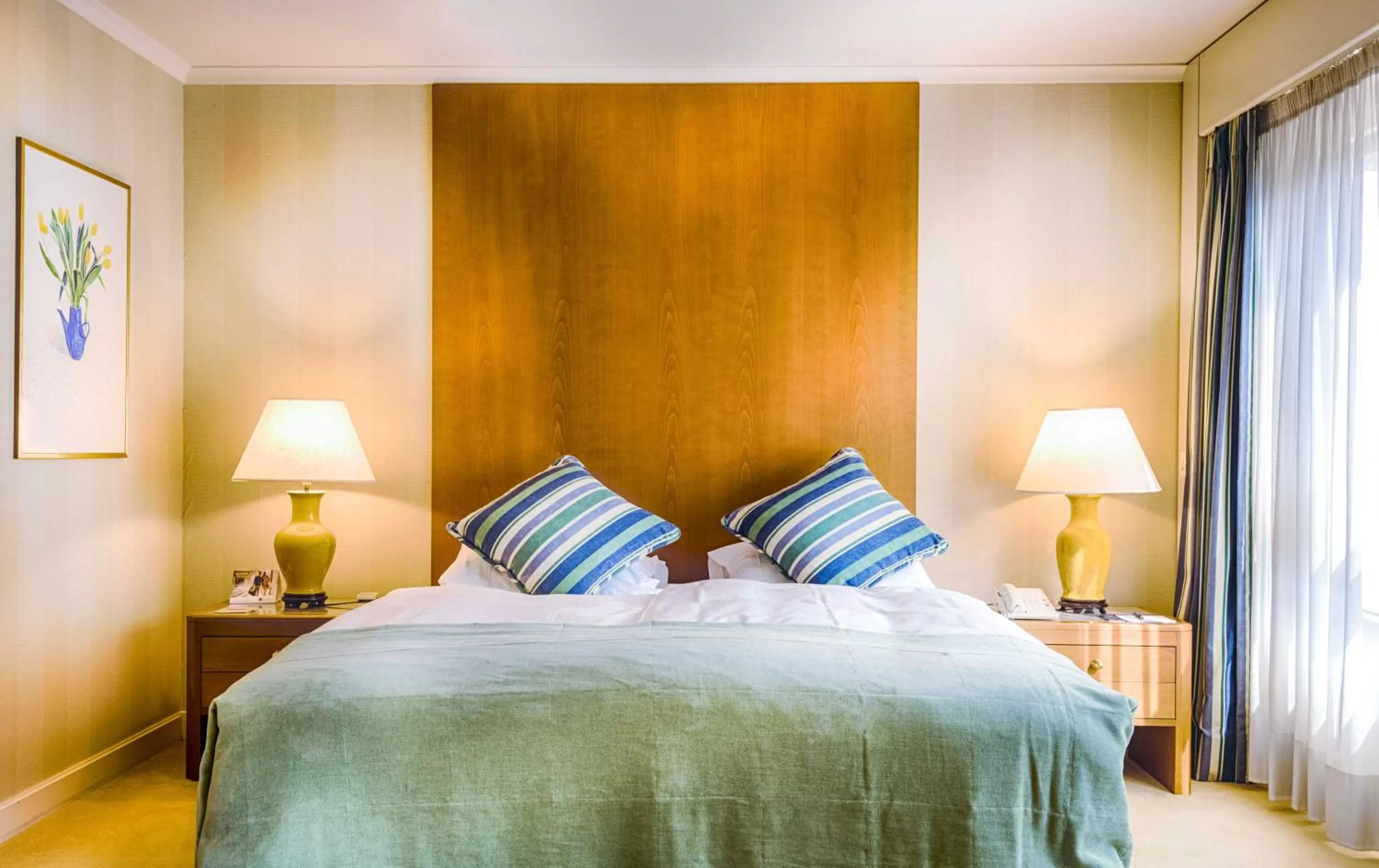 Bed in Royal Plaza Montreux