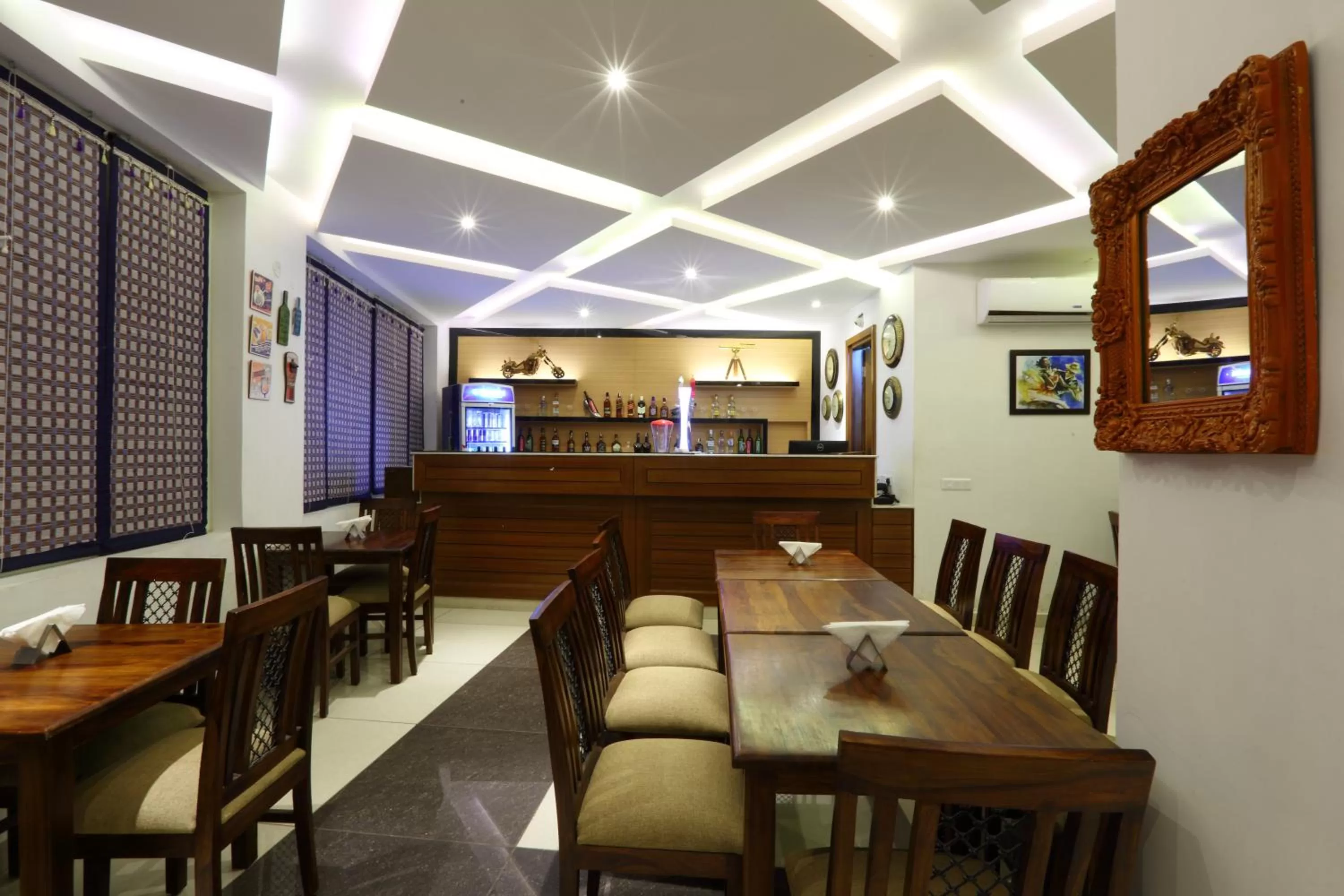 Lounge or bar in Grand Hotel Nawanshahr