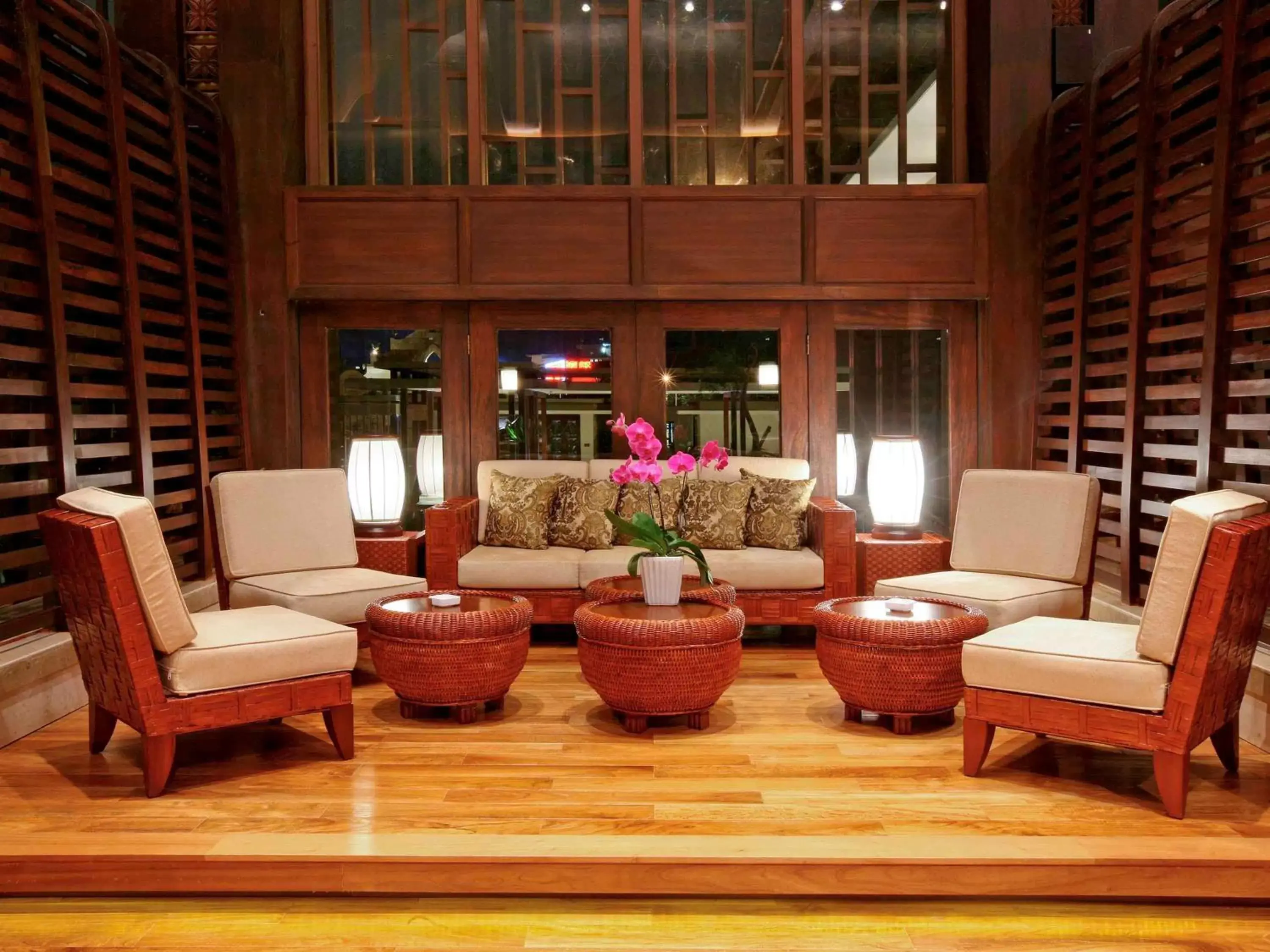 Lounge or bar in Pullman Sanya Yalong Bay Villas & Resort