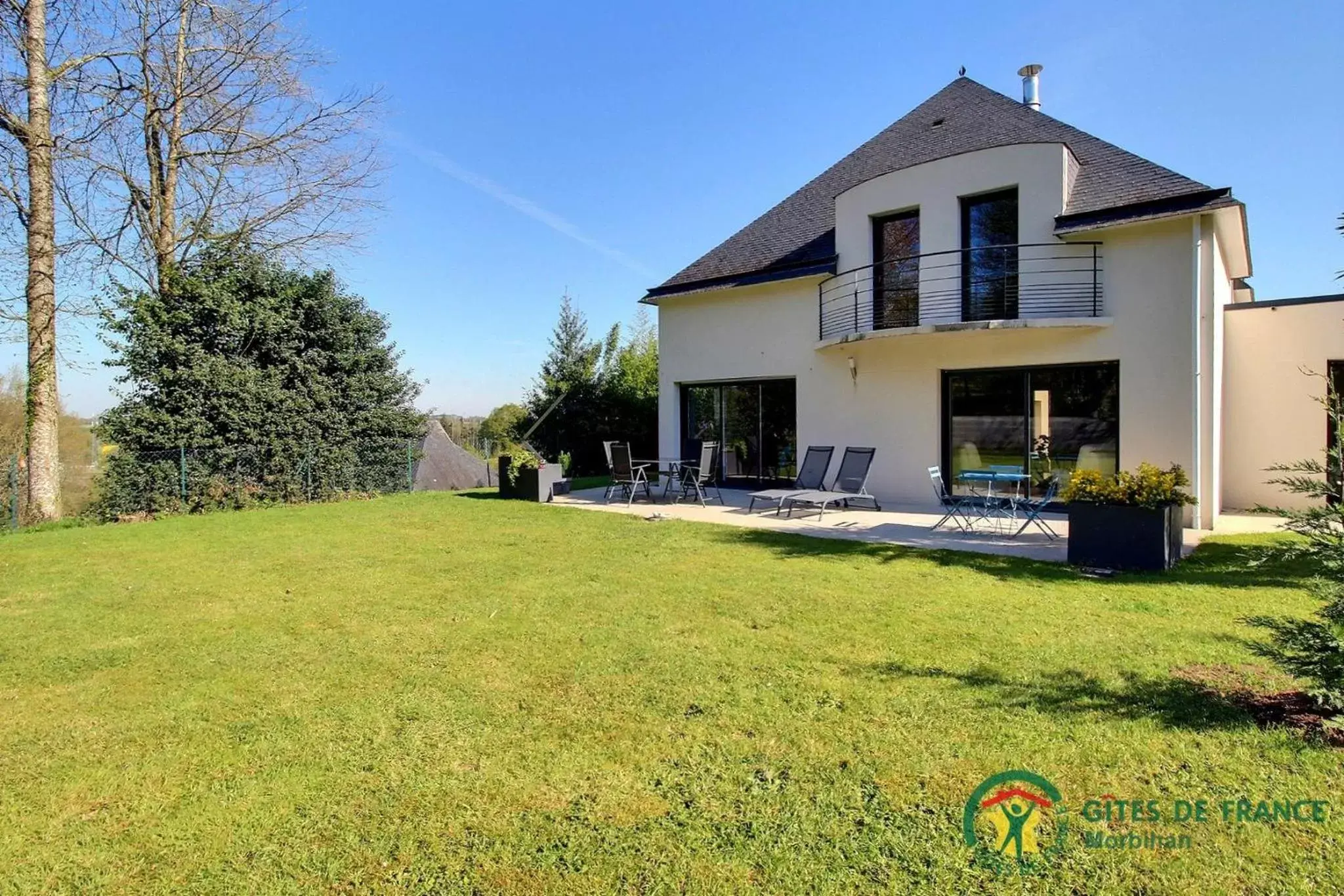 Property Building in VILLA LE NID BRETON