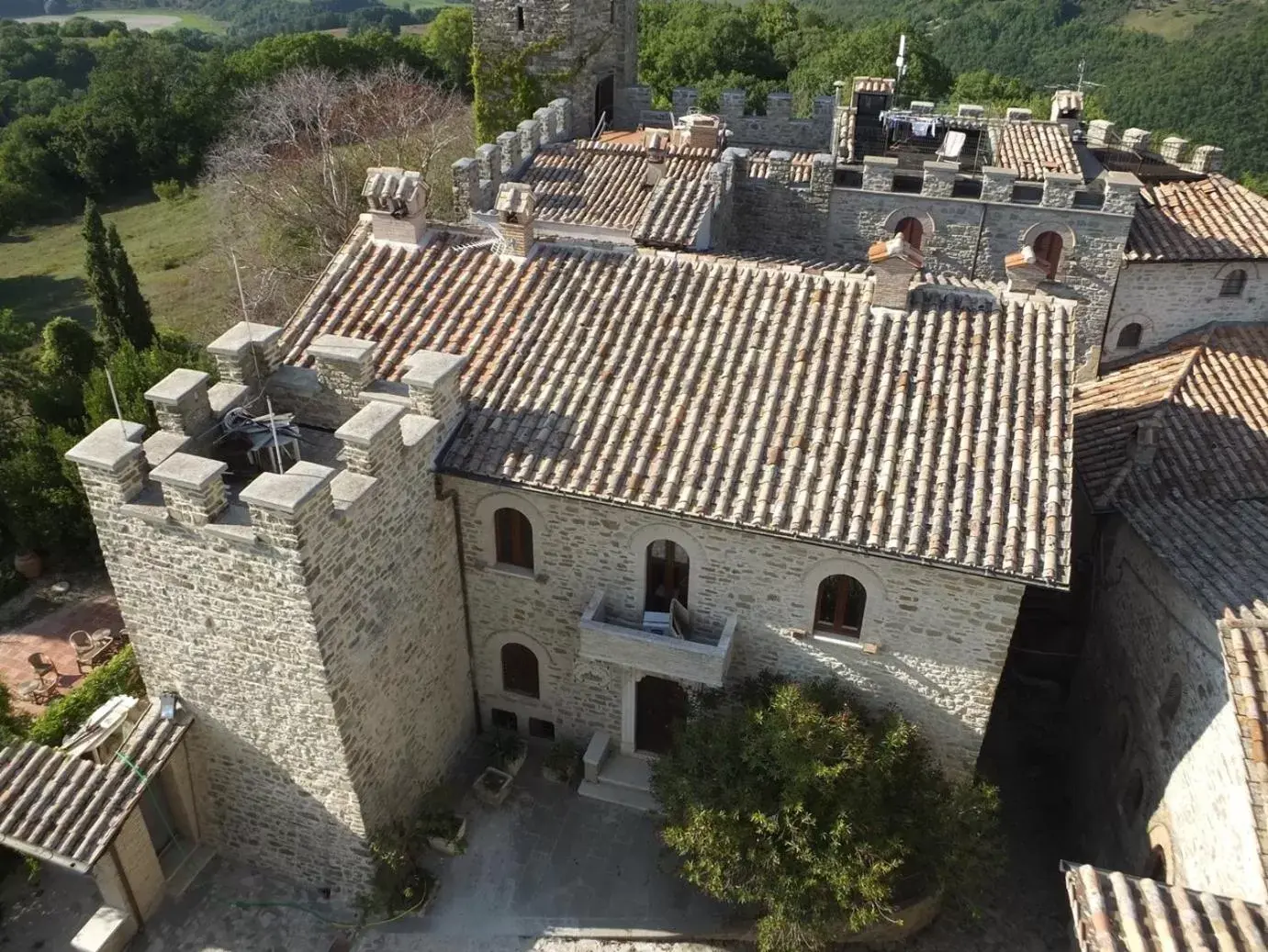 Property building, Bird's-eye View in Castello Di Giomici