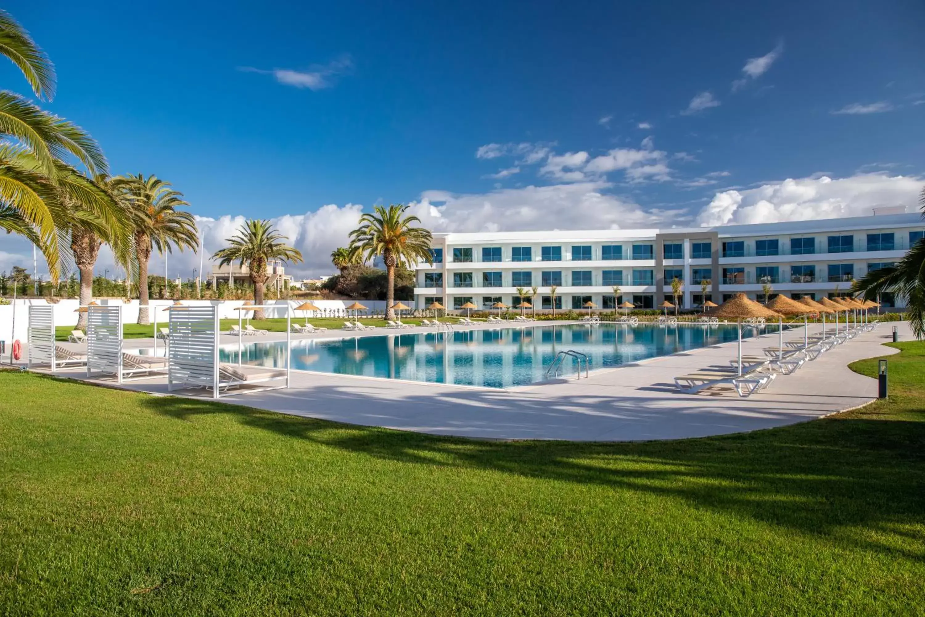 Property building, Swimming Pool in Ancora Park - Sunplace Hotels & Resorts