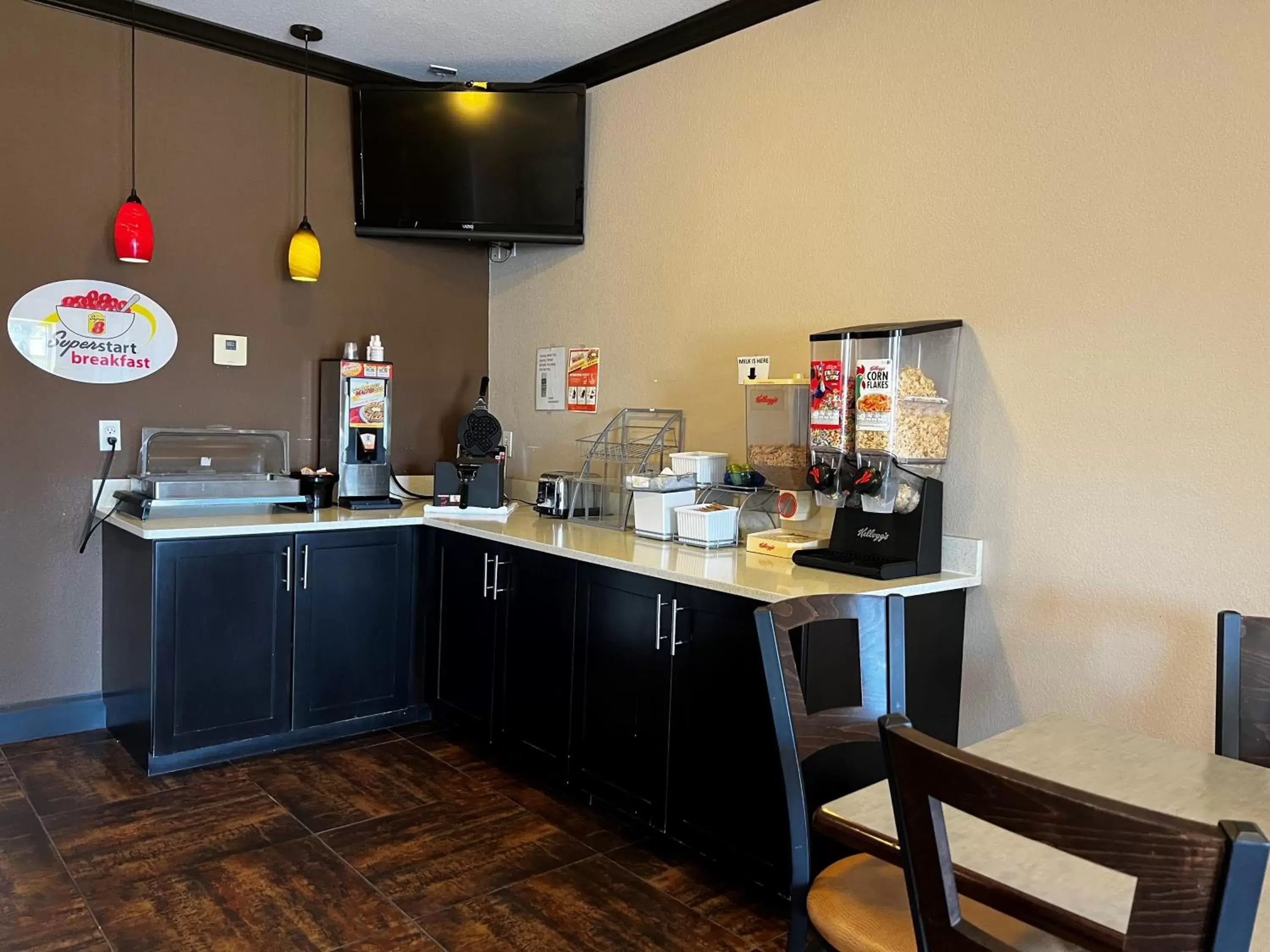 Super 8 by Wyndham Center Super 8 by Wyndham Center