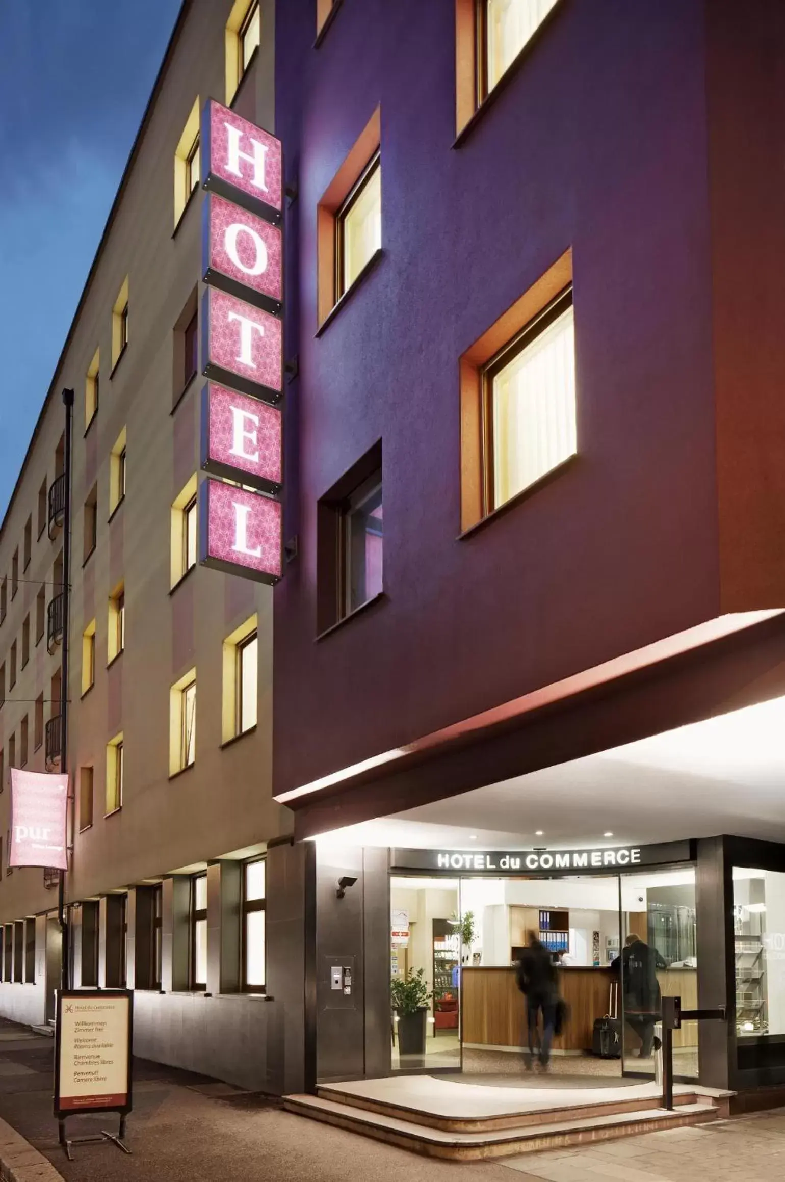 Facade/entrance, Property Building in Hotel du Commerce