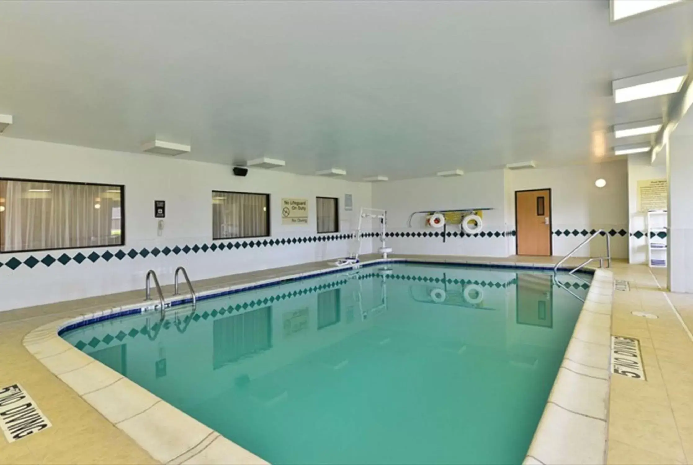 Pool view, Swimming Pool in Hampton Inn Sturgis