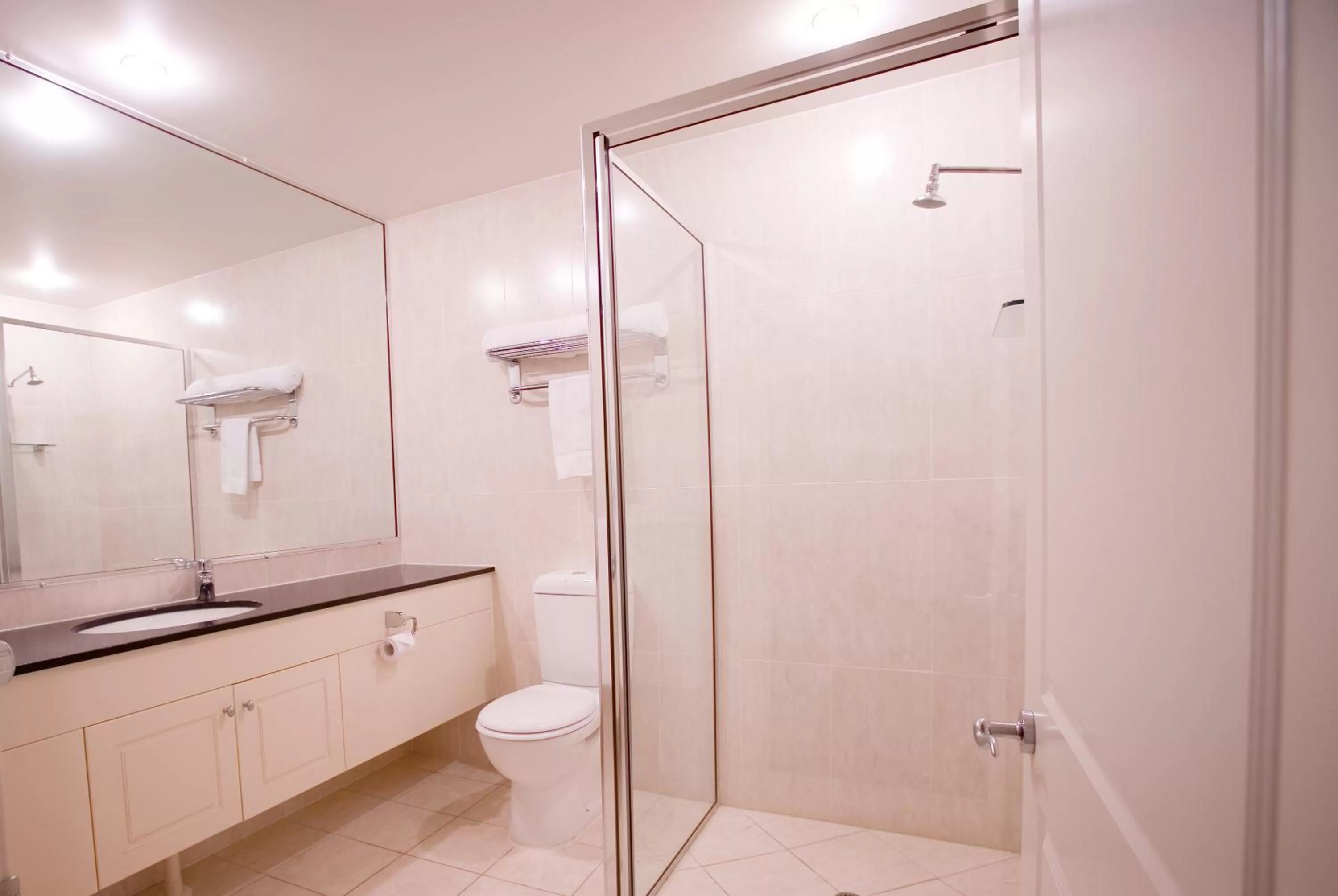 Bathroom in Redearth Boutique Hotel