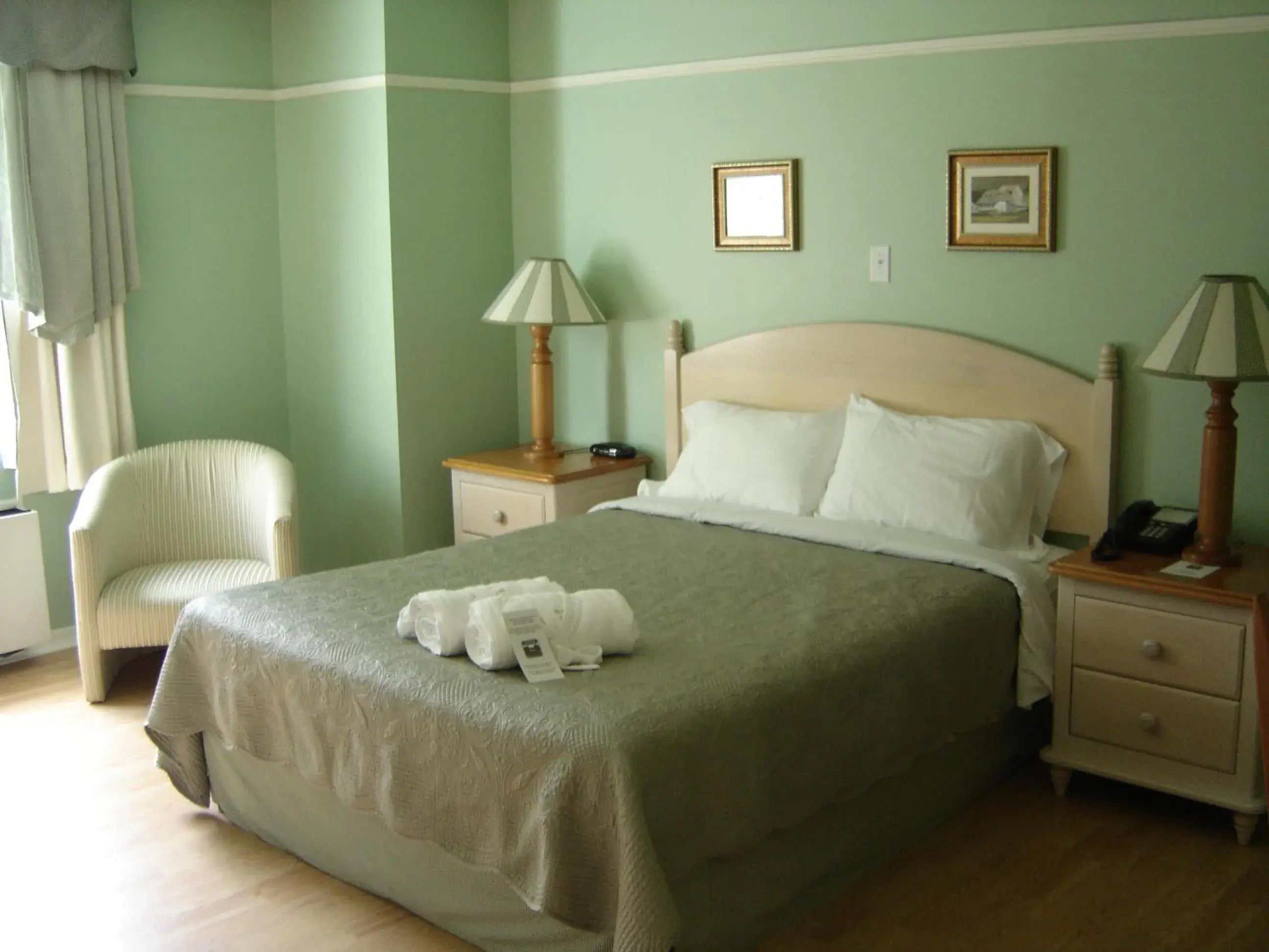 Bed in Hôtel au Petit Berger