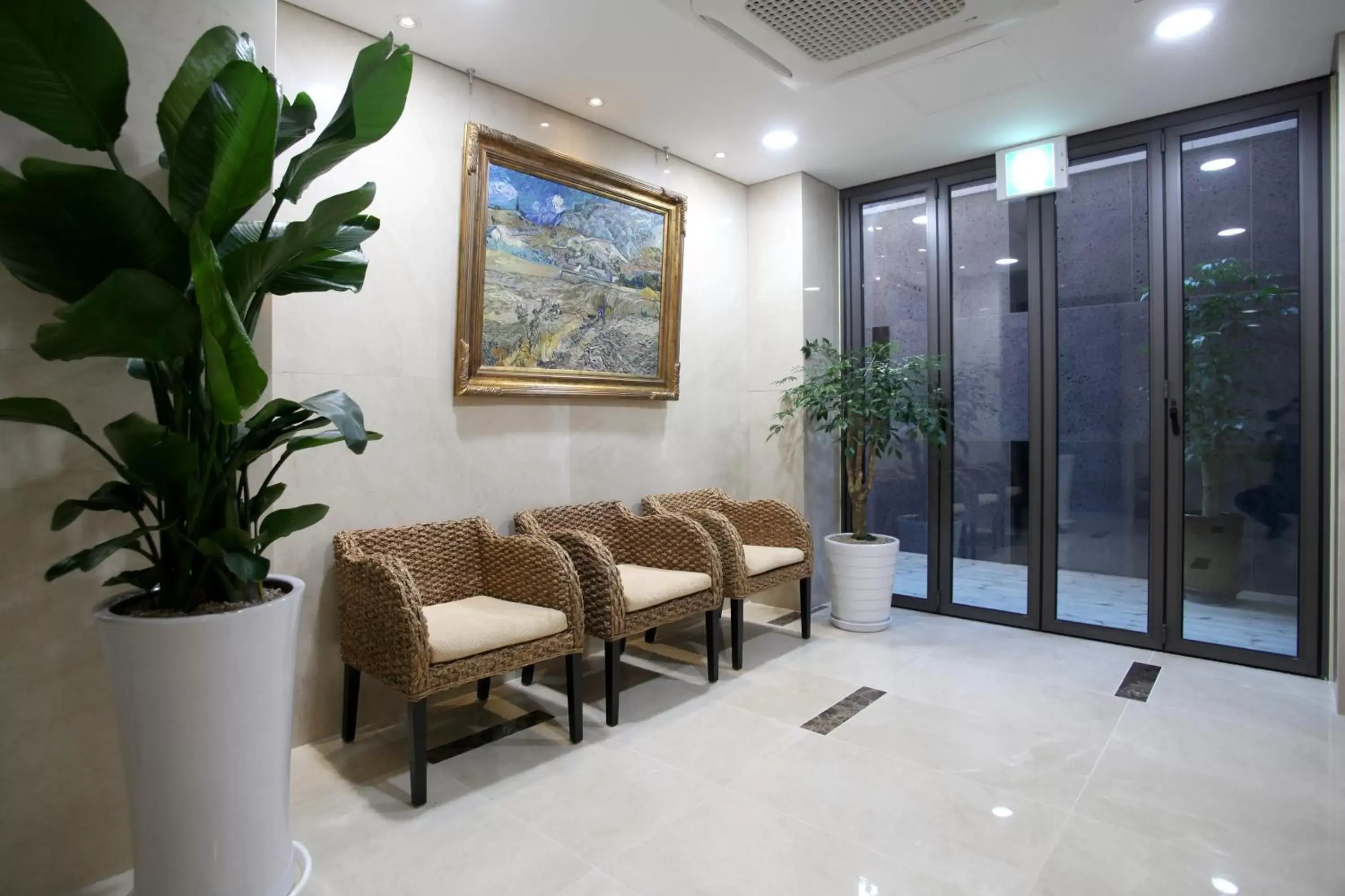 Lobby or reception, Seating Area in K-POP Hotel Seoul Station