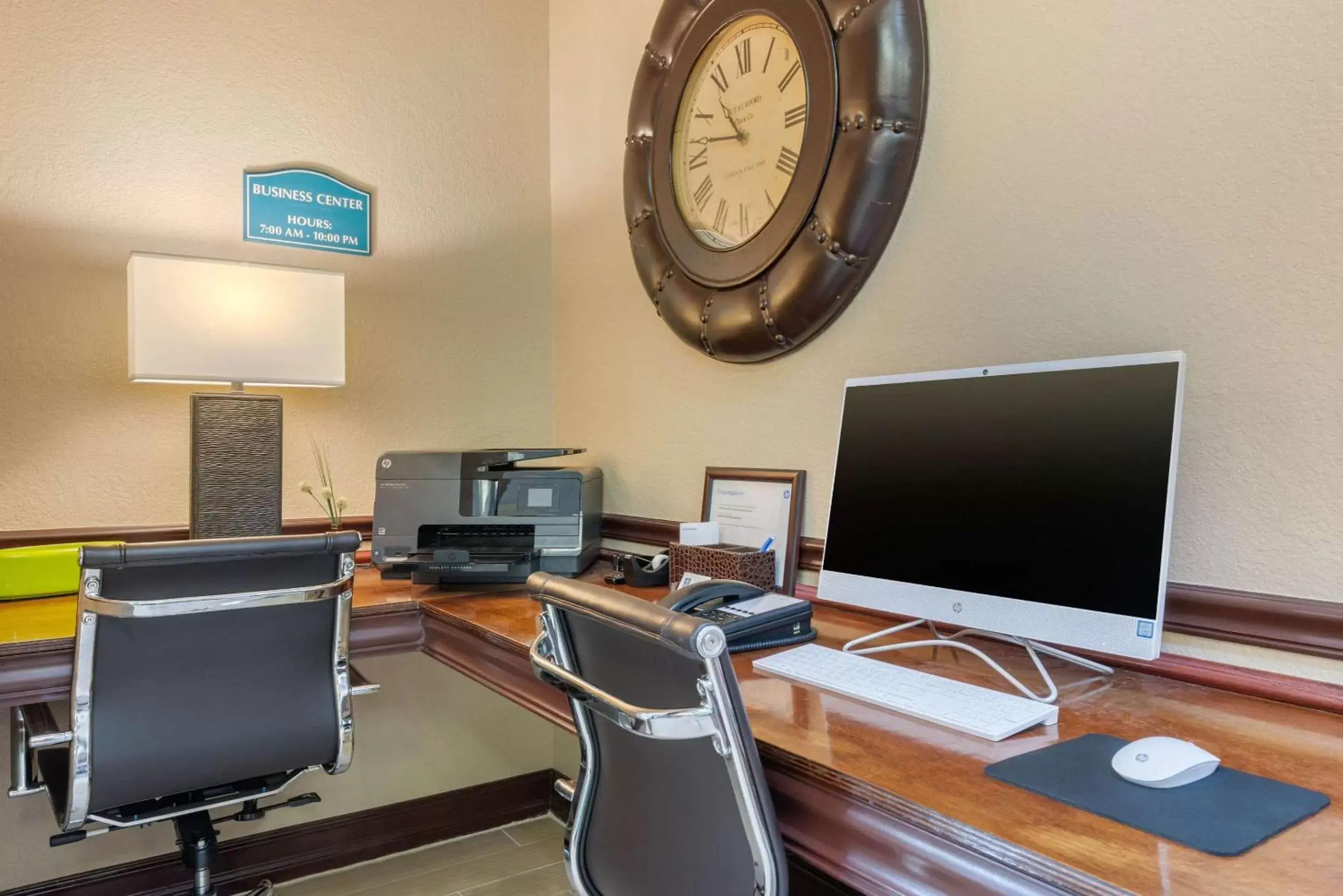 On site, Business Area/Conference Room in Comfort Inn & Suites Northeast - Gateway
