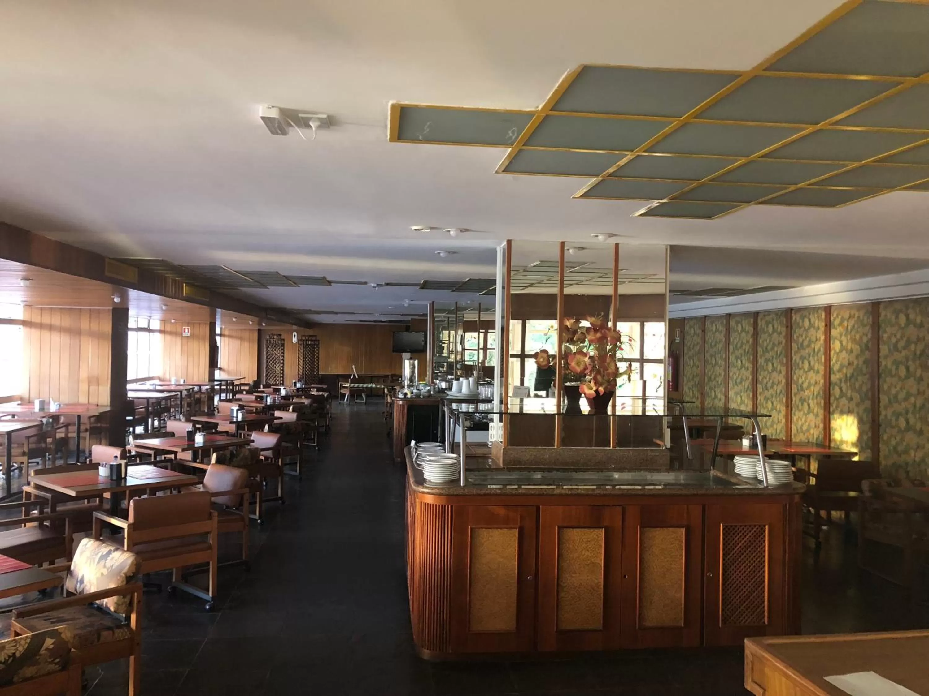 Restaurant/Places to Eat in Nox Apart Hotel - Garvey