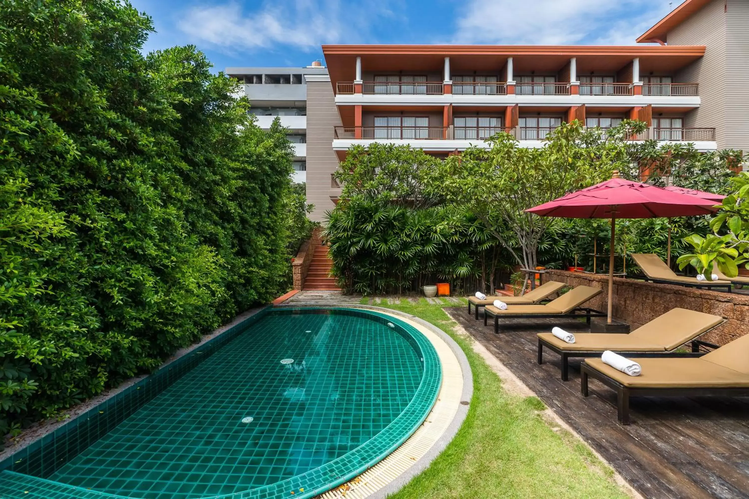 Garden, Swimming Pool in Ayrest Hua Hin Hotel