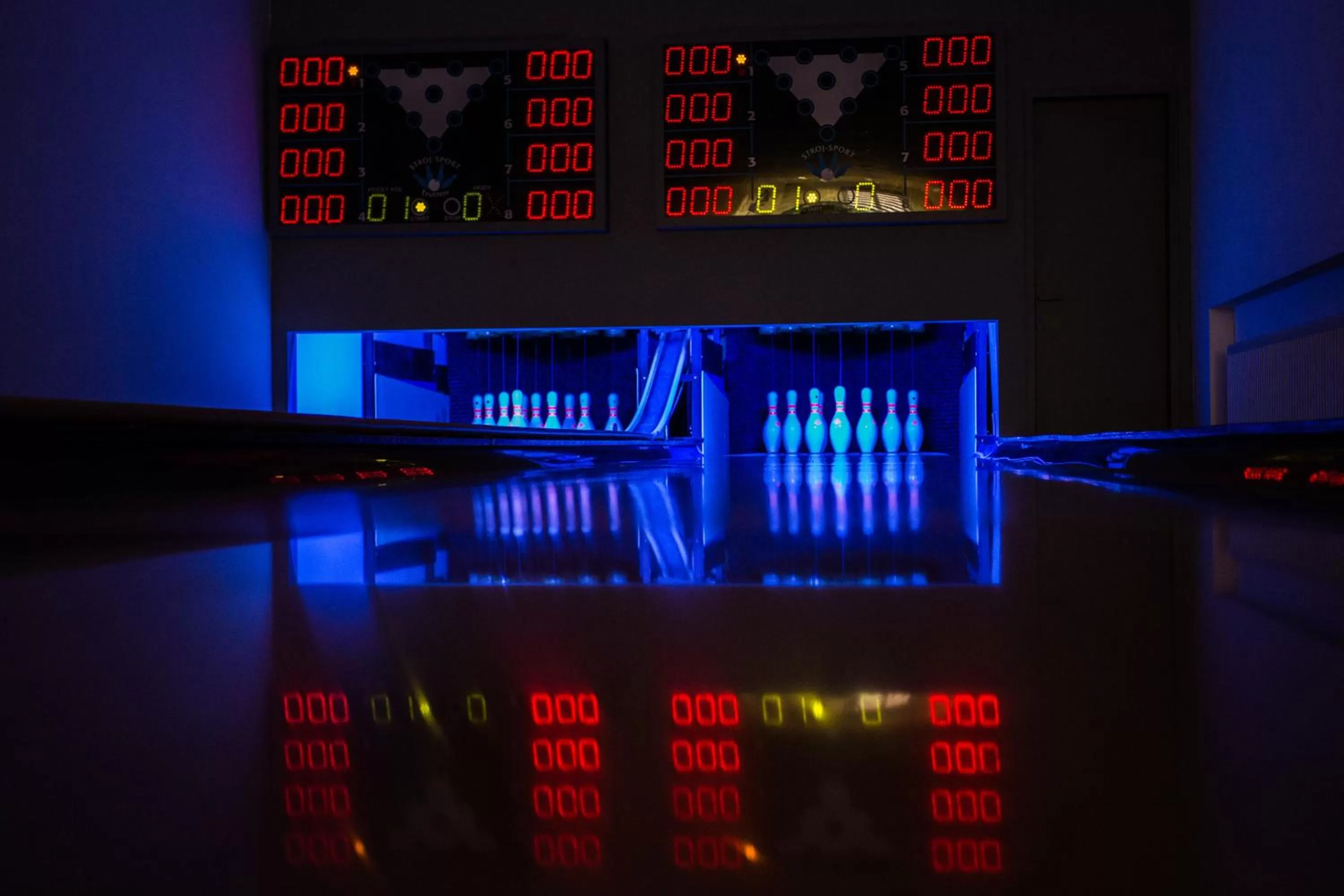 Bowling in Hotel Bon