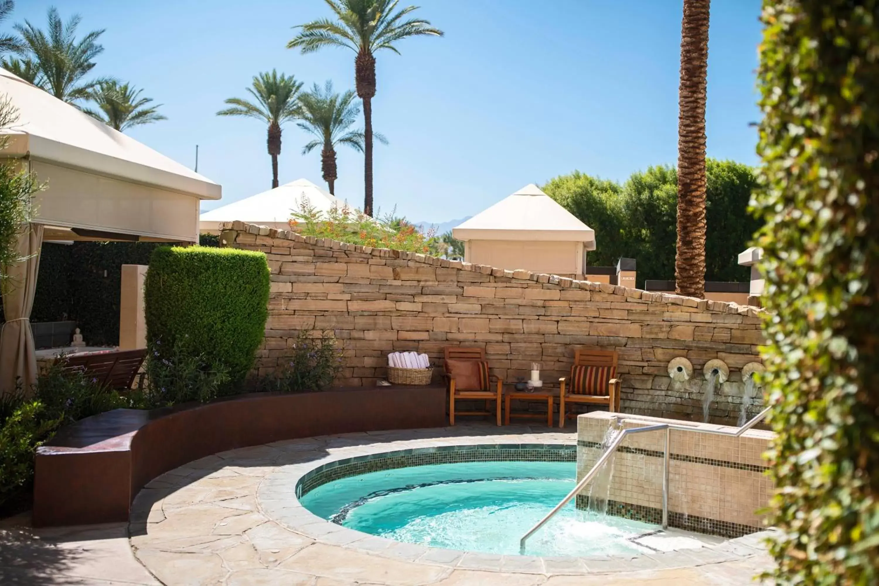 Swimming Pool in Renaissance Esmeralda Resort & Spa, Indian Wells