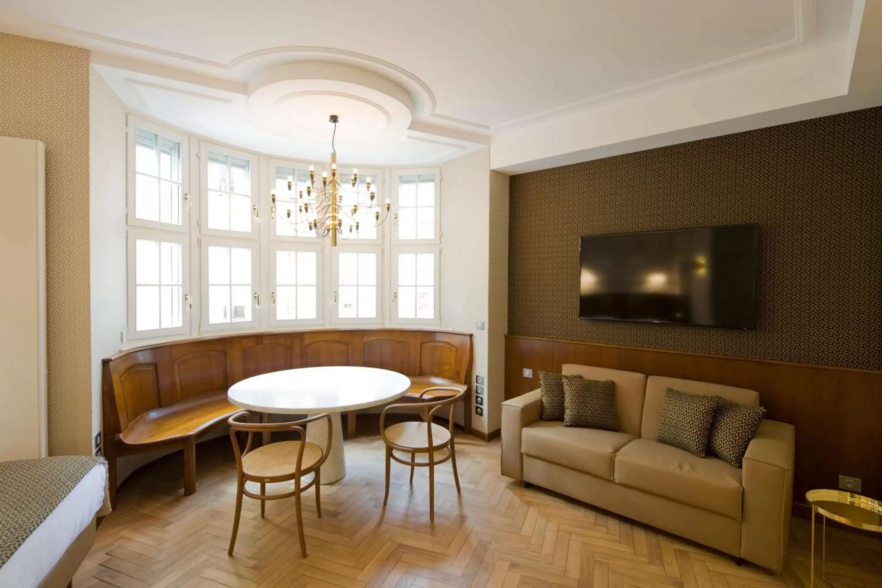 Photo of the whole room in HANNONG Hotel & Wine Bar Photo of the whole room in HANNONG Hotel & Wine Bar