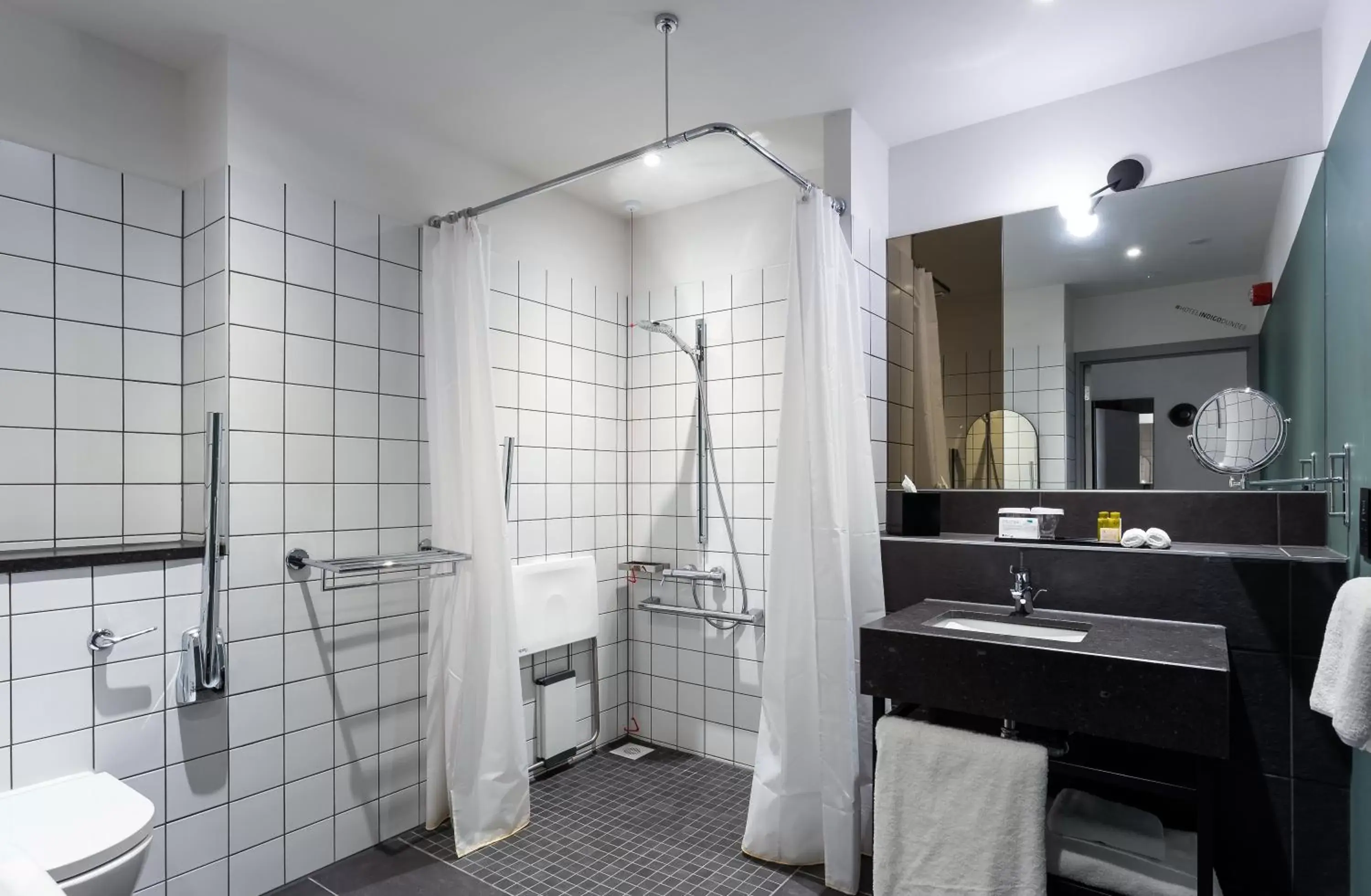 Photo of the whole room, Bathroom in Hotel Indigo - Dundee, an IHG Hotel