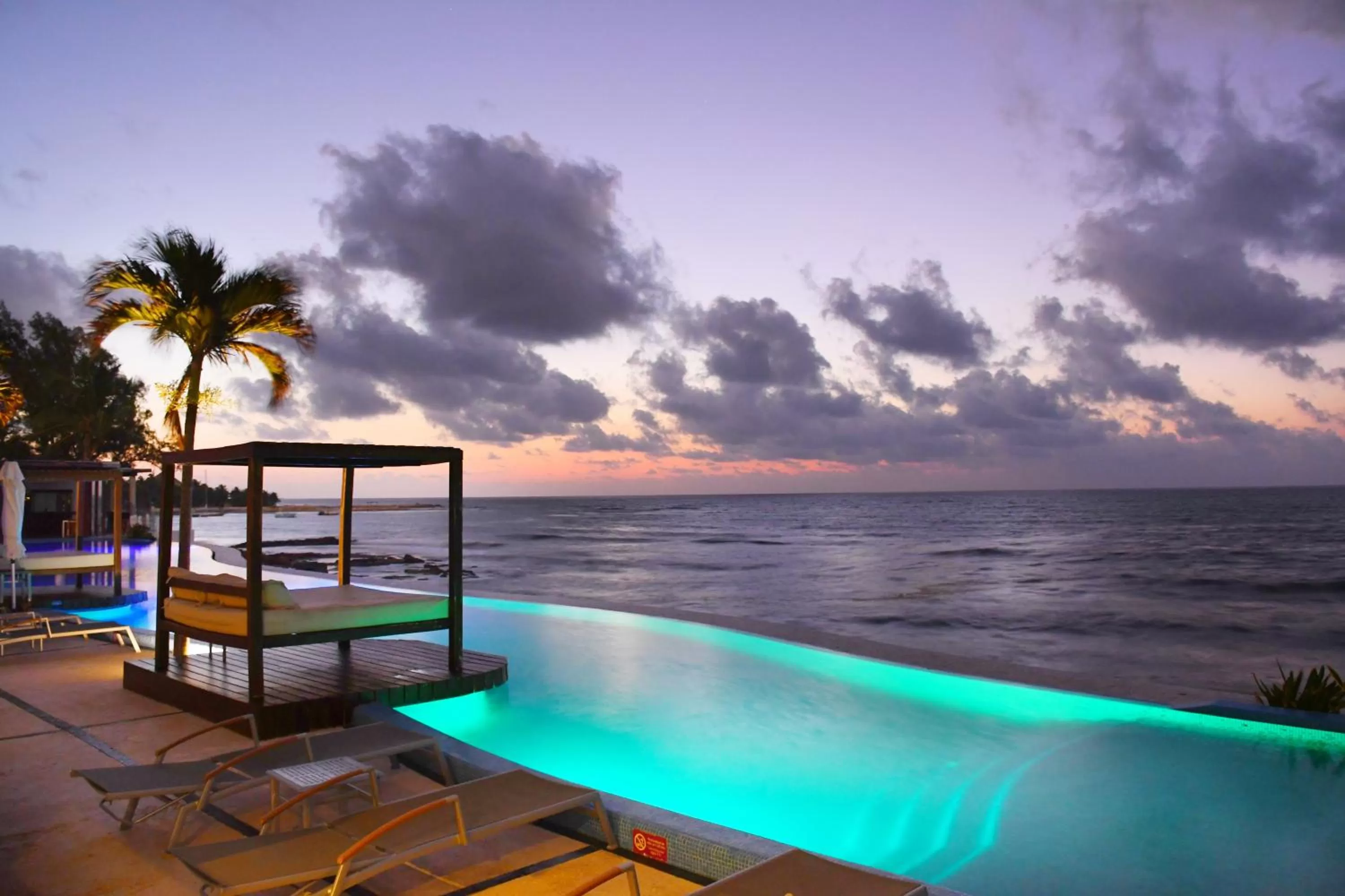 Swimming pool in Senses Riviera Maya - Ocean Front Boutique Hotel - Adults only