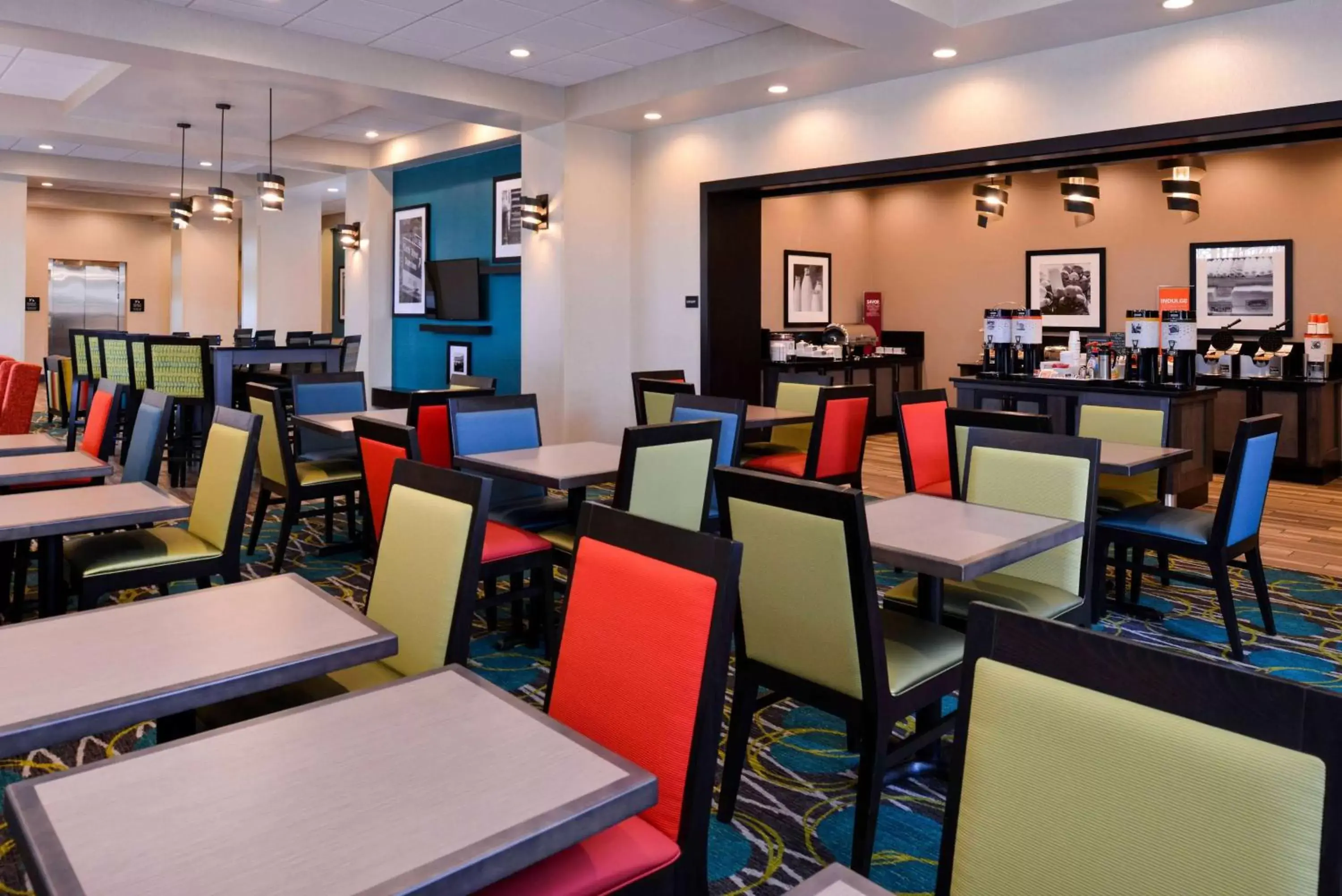 Restaurant/places to eat in Hampton Inn Pittsburgh - Wexford - Cranberry South Restaurant/places to eat in Hampton Inn Pittsburgh - Wexford - Cranberry South