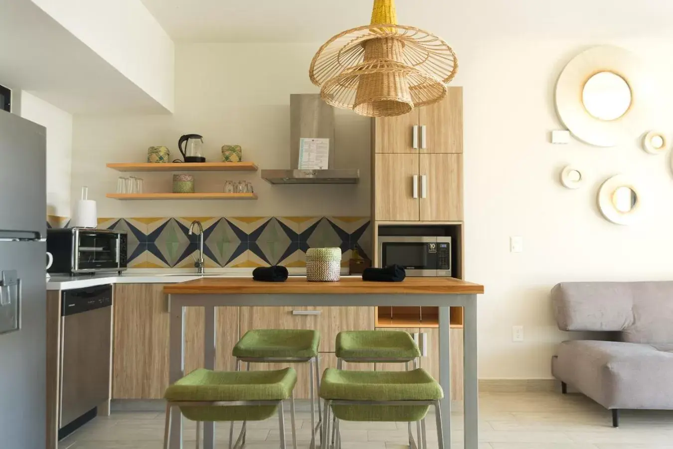 Kitchen or kitchenette, Kitchen/Kitchenette in Opal Suites Apartments