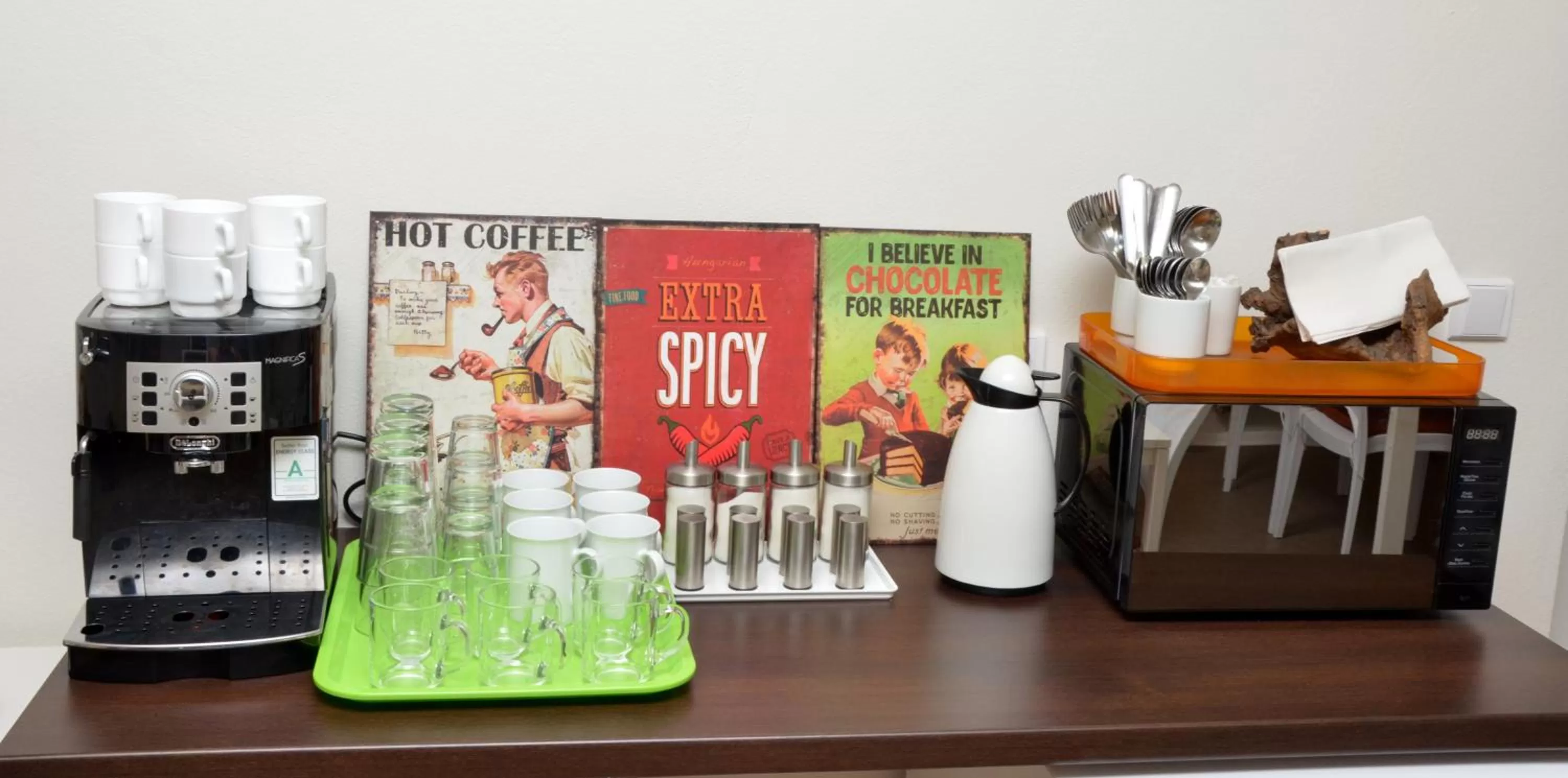 Communal lounge/ TV room in B&B À la montagne