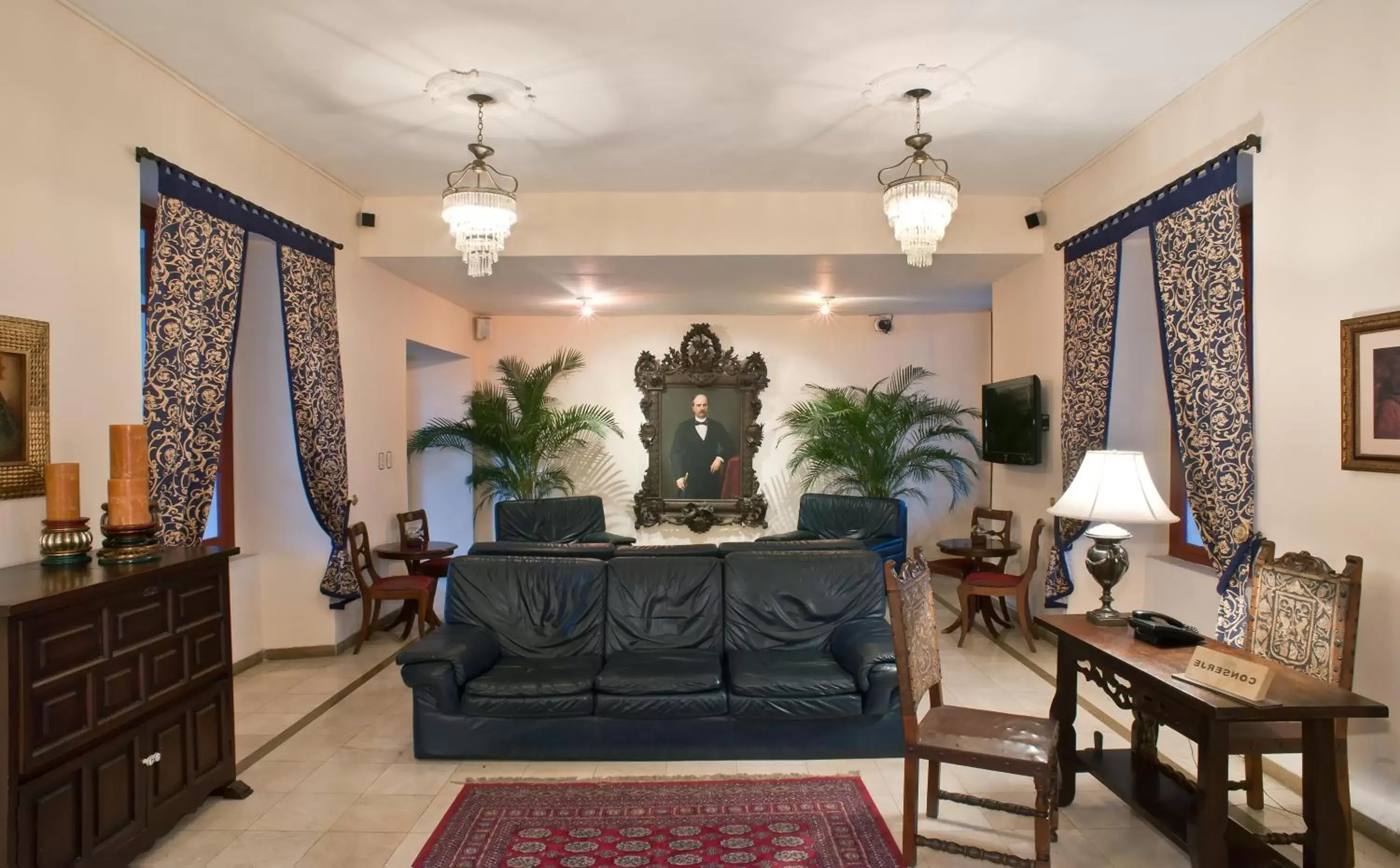 Lobby or reception in Hotel Dann Monasterio Lobby or reception in Hotel Dann Monasterio