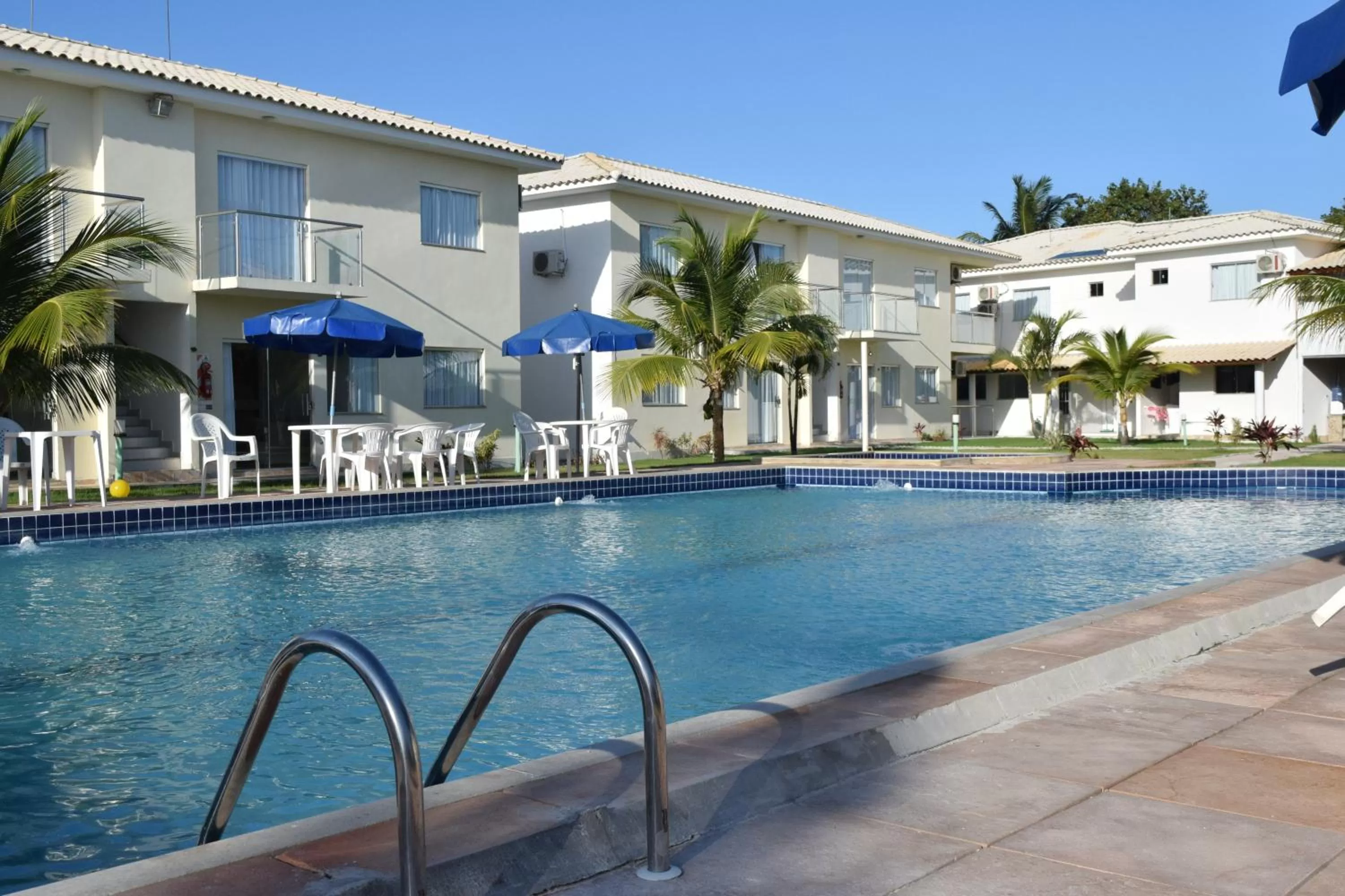 Swimming pool in Porto Luar
