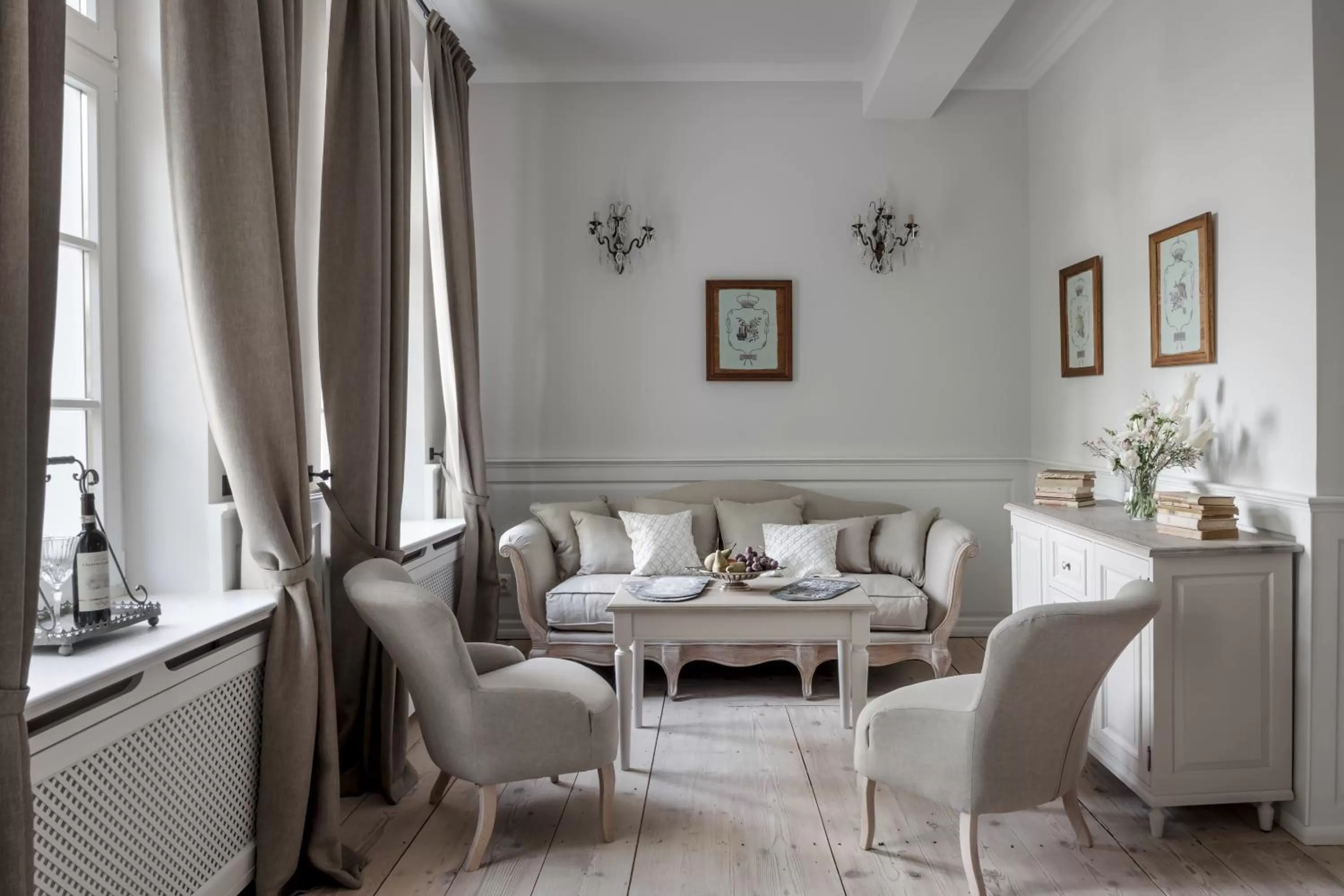 Photo of the whole room in Pałac Kamieniec