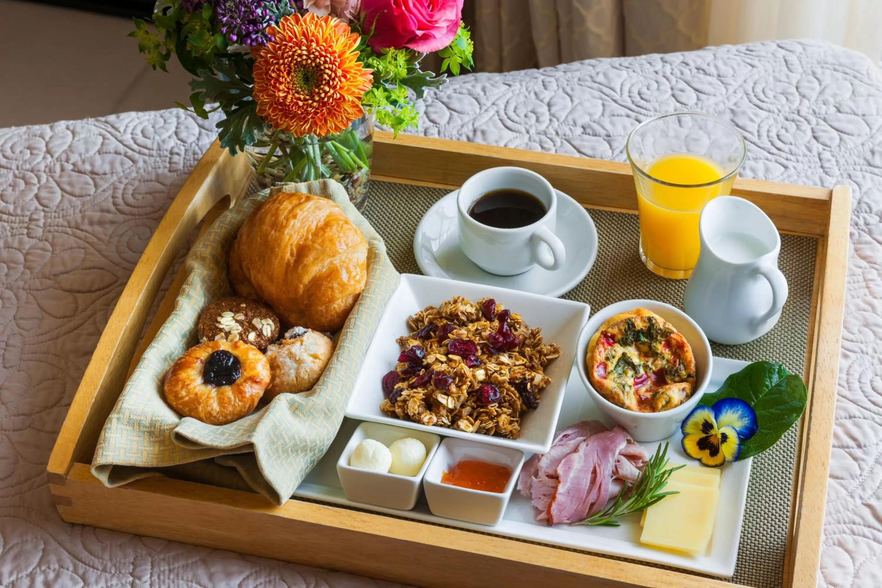 Continental breakfast in Seal Cove Inn